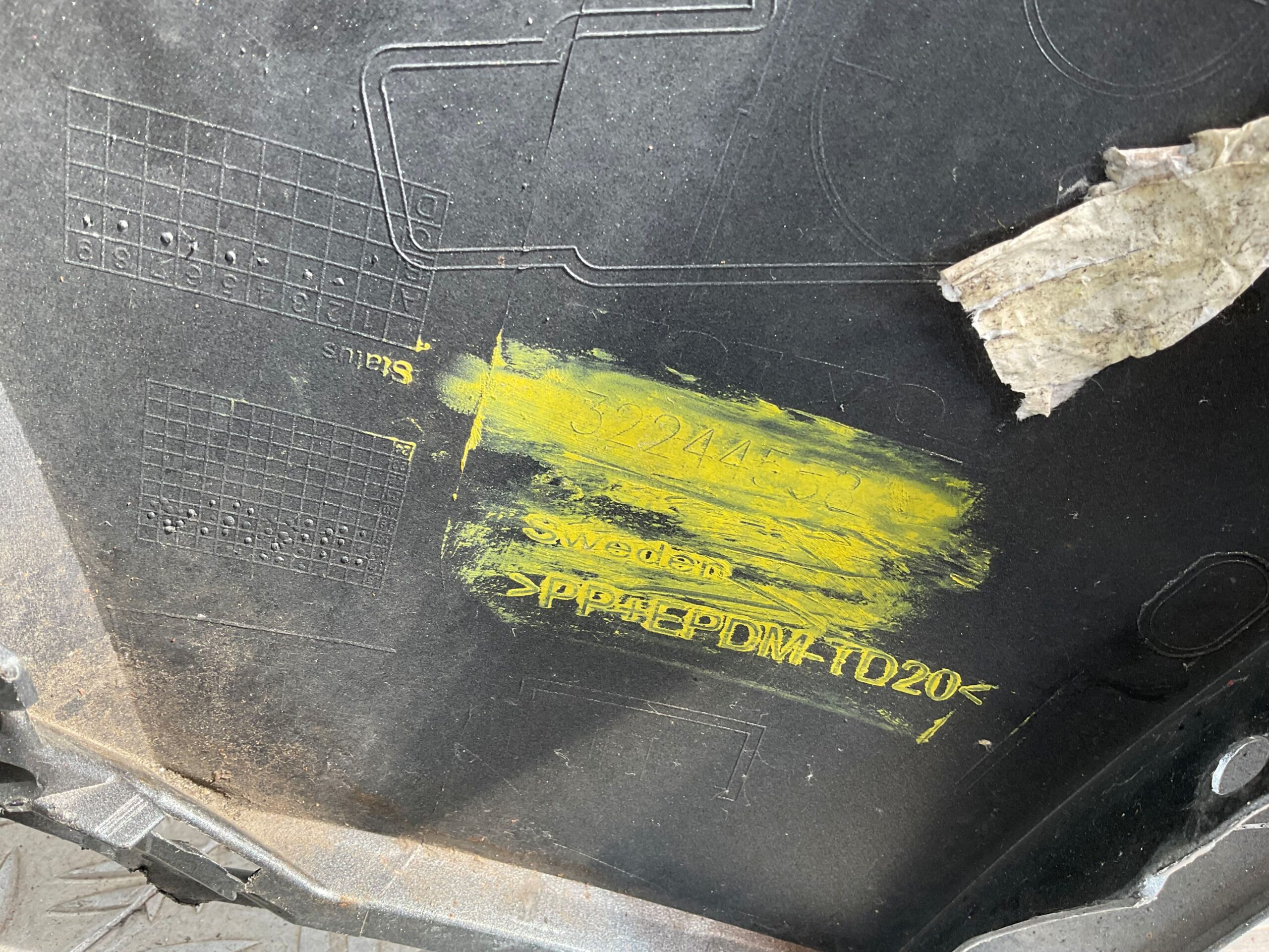 BUMPER Volvo S90 V90 2016-2020 32244558 VOORBUMPER E5-19279