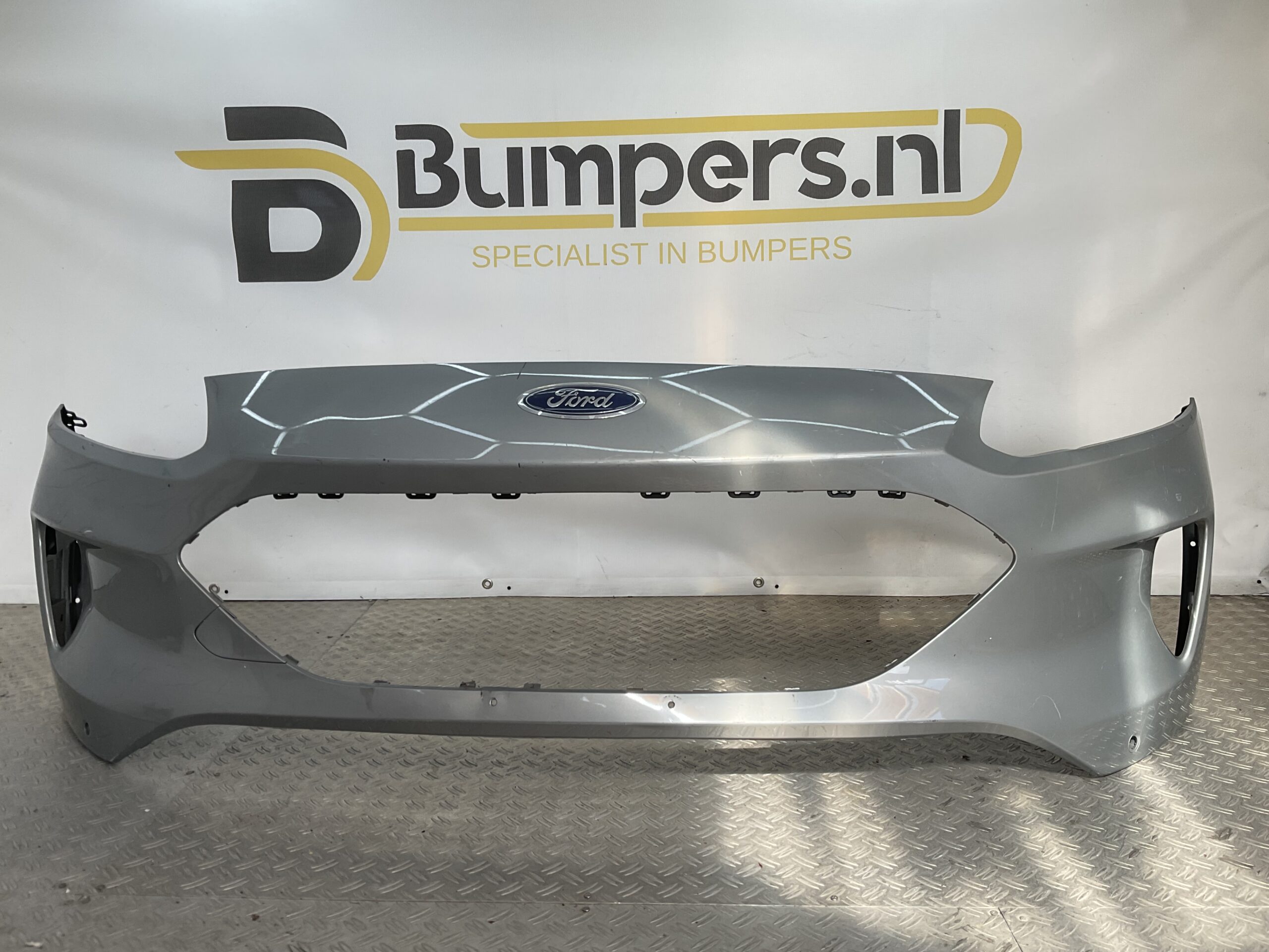 BUMPER Ford Kuga 4xpdc 2019-2023 C09086-4871 VOORBUMPER D10-19281