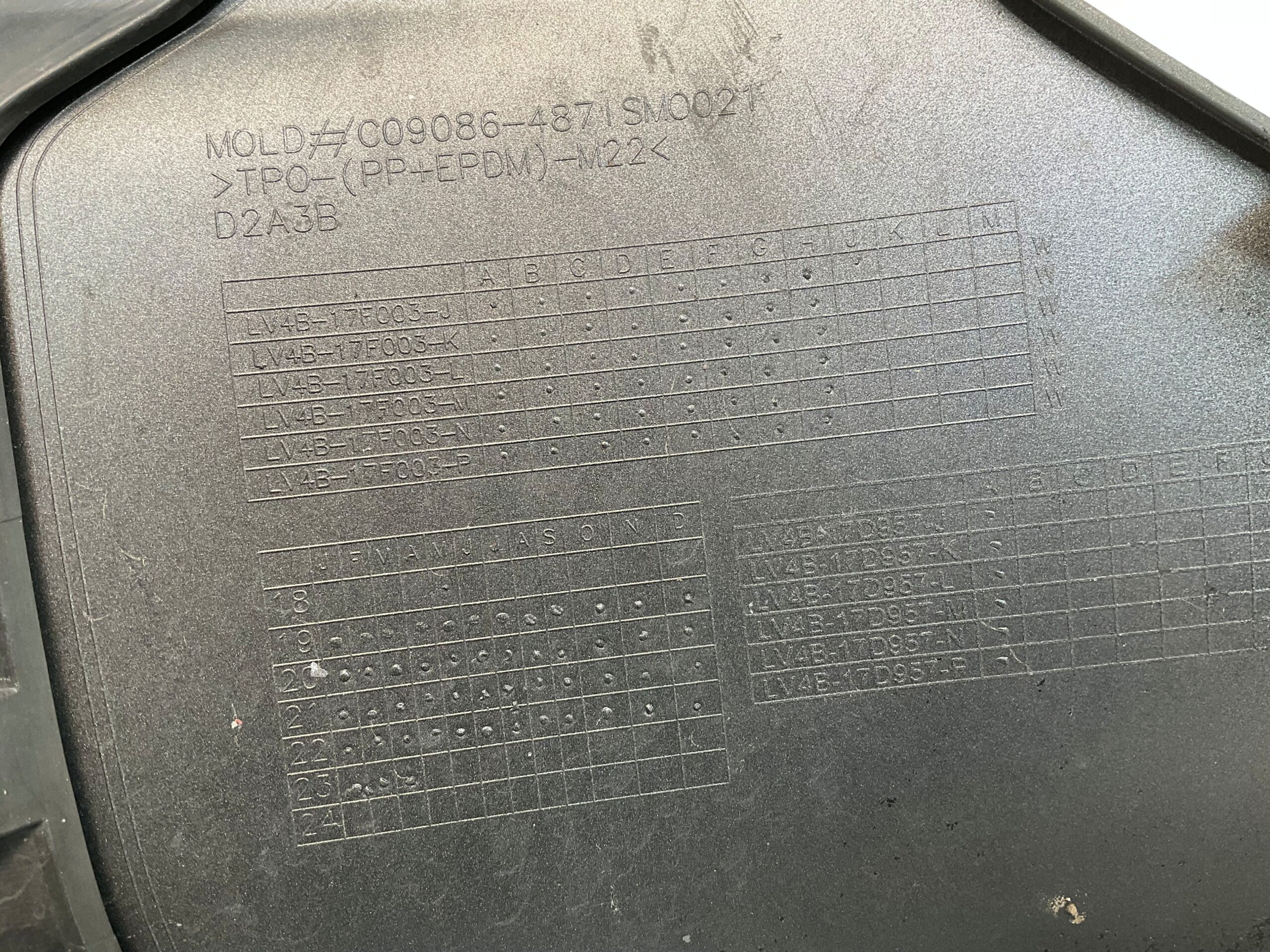 BUMPER Ford Kuga 4xpdc 2019-2023 C09086-4871 VOORBUMPER D10-19281