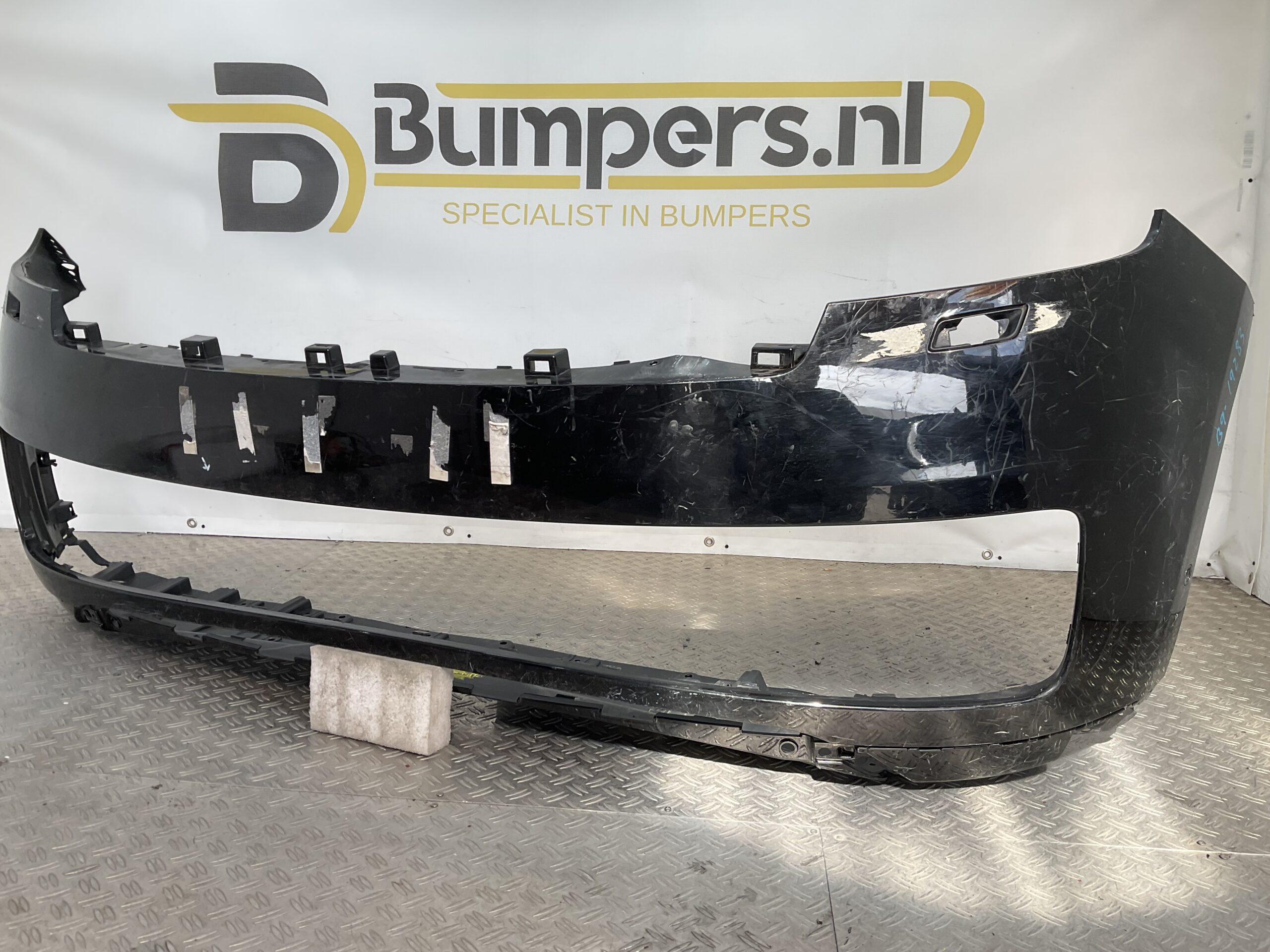 Land Rover Range Rover L460 Type LK 2022 M8E2-17F003-A Voorbumper B9-19283