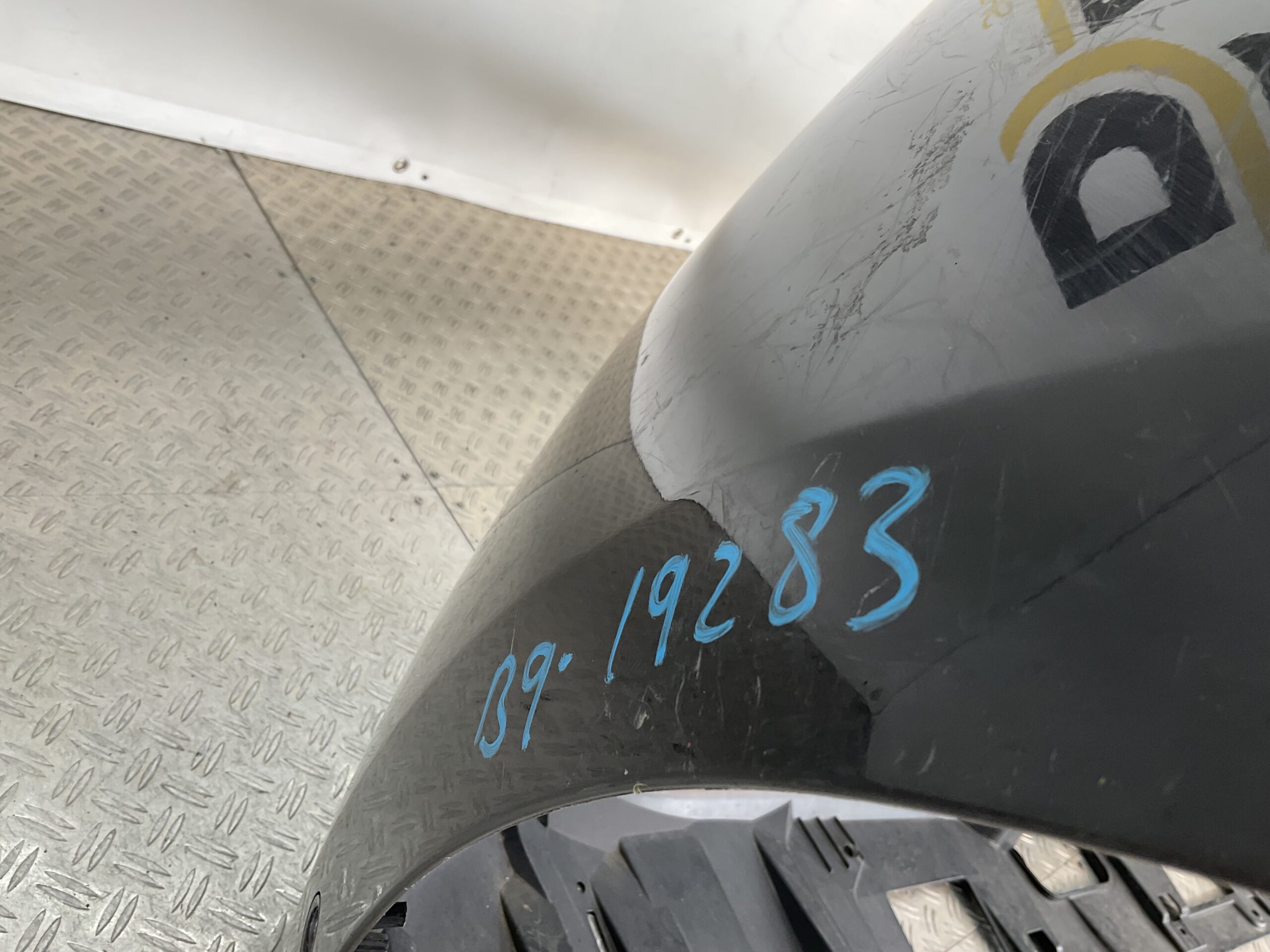 Land Rover Range Rover L460 Type LK 2022 M8E2-17F003-A Voorbumper B9-19283