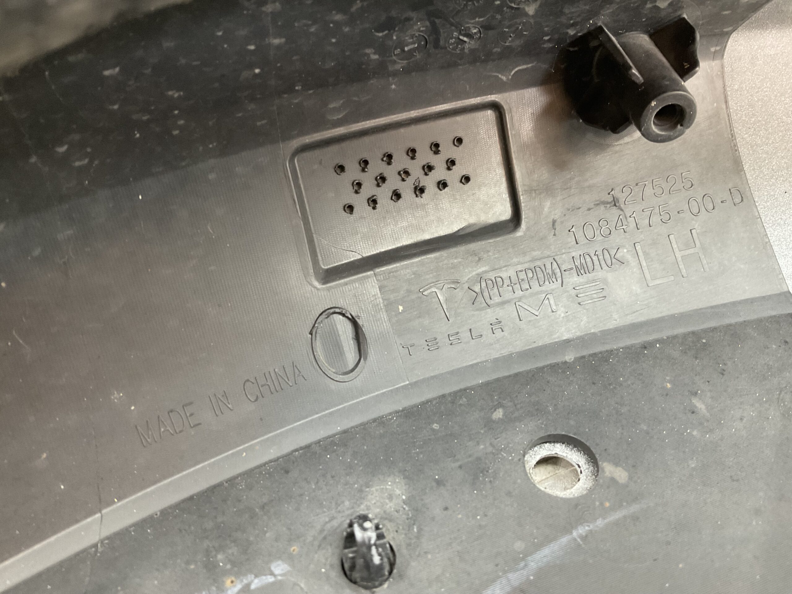 Bumper Tesla Model 3 2017-2024 1084175-00-D Voorbumper M1-19285