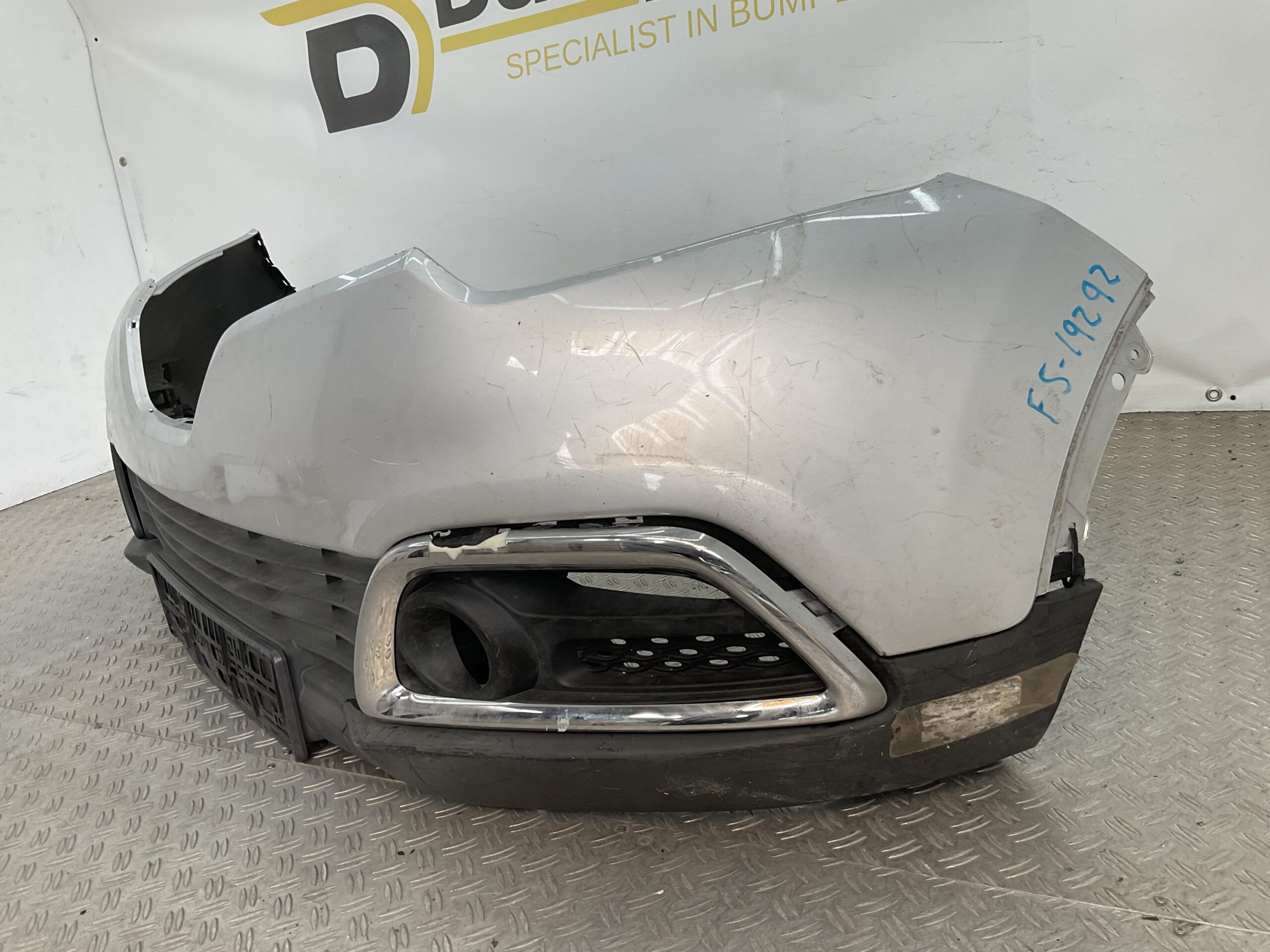 Bumper Renault Captur 2013-2016 620842933R Voorbumper F5-19292