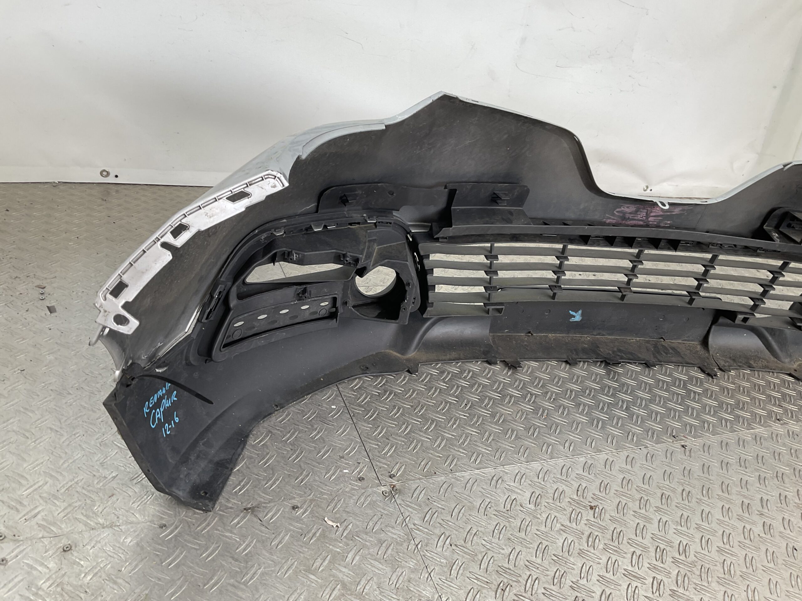 Bumper Renault Captur 2013-2016 620842933R Voorbumper F5-19292