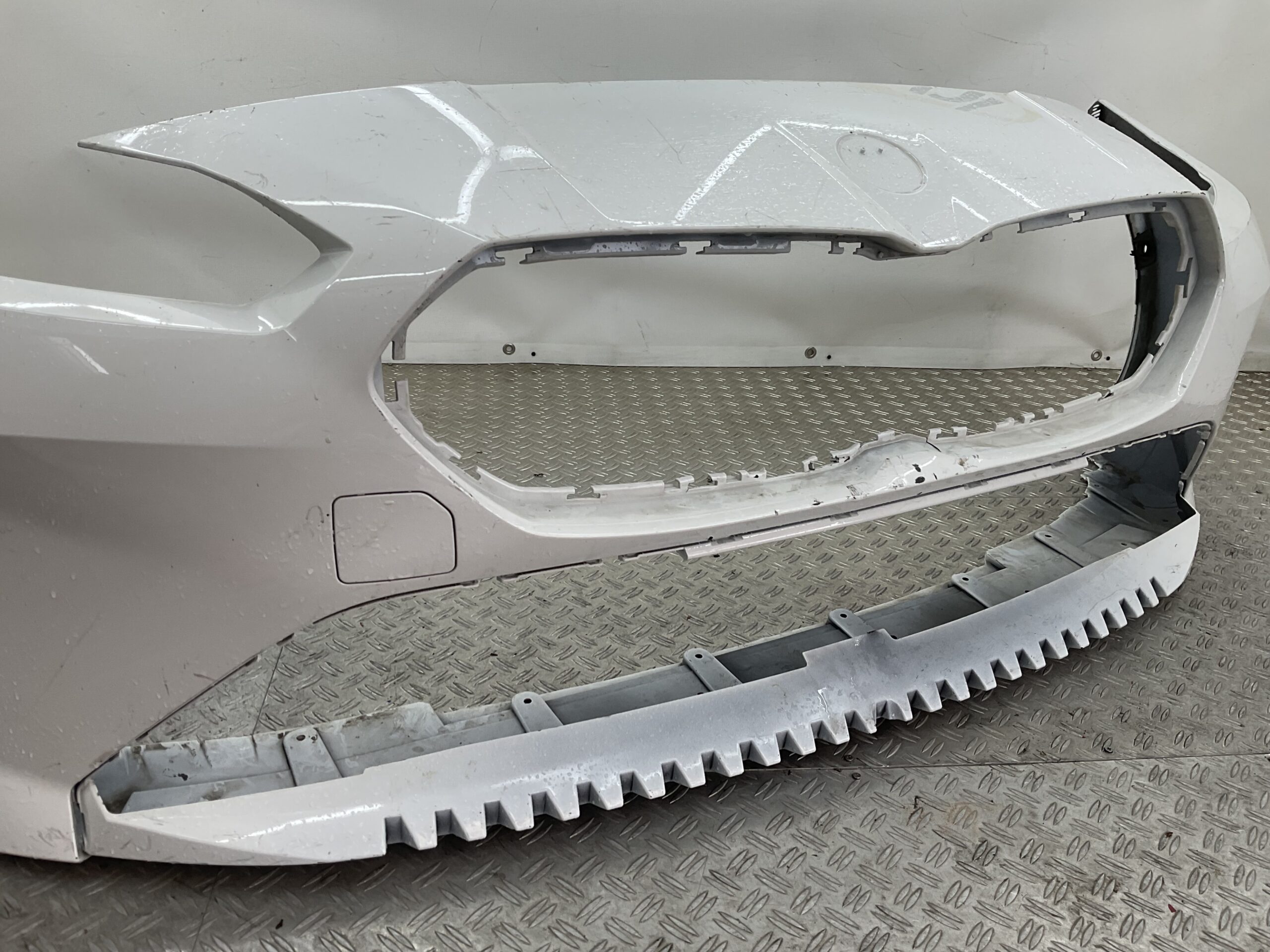 Bumper BMW 1 Serie F70 M Sport M-Pakket M Pakket 51115A64E31 Voorbumper K4-20490