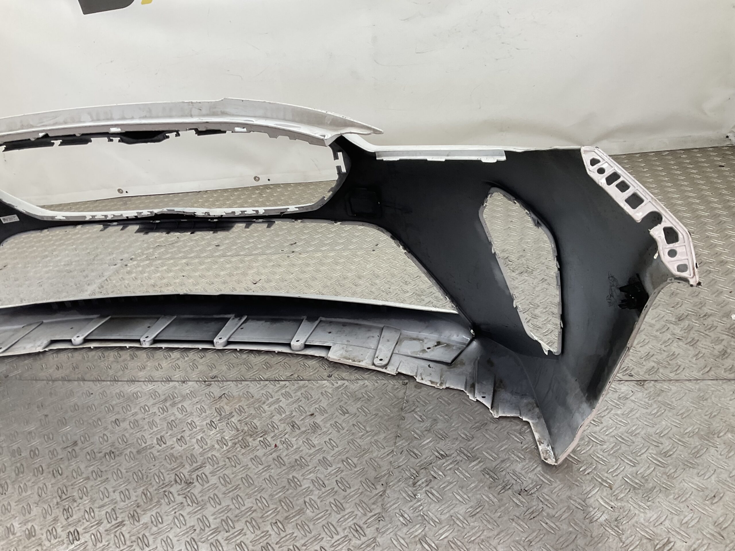 Bumper BMW 1 Serie F70 M Sport M-Pakket M Pakket 51115A64E31 Voorbumper K4-20490