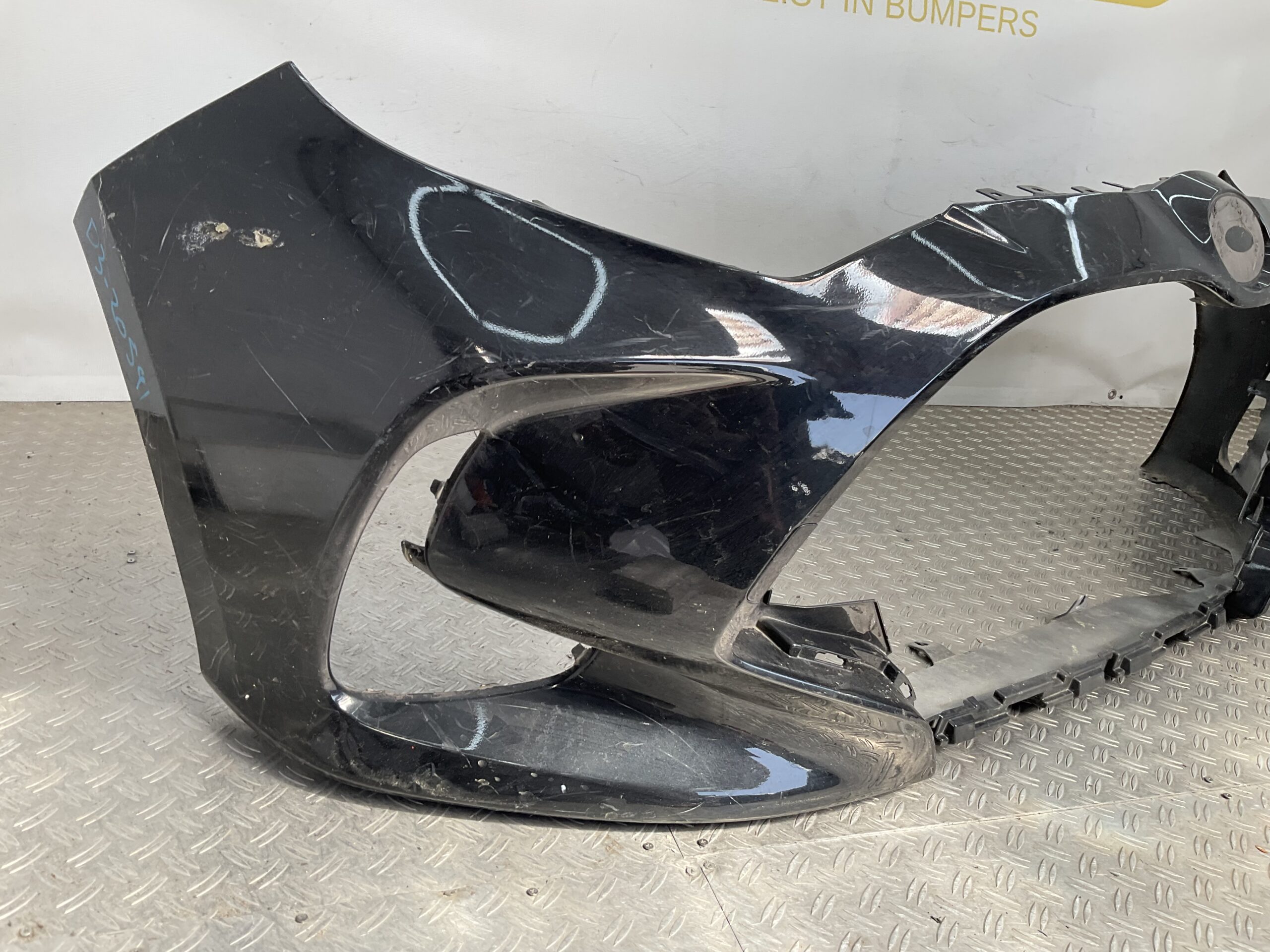 Bumper Toyota Yaris 19-23 52119-0DA00 Voorbumper D3-20591