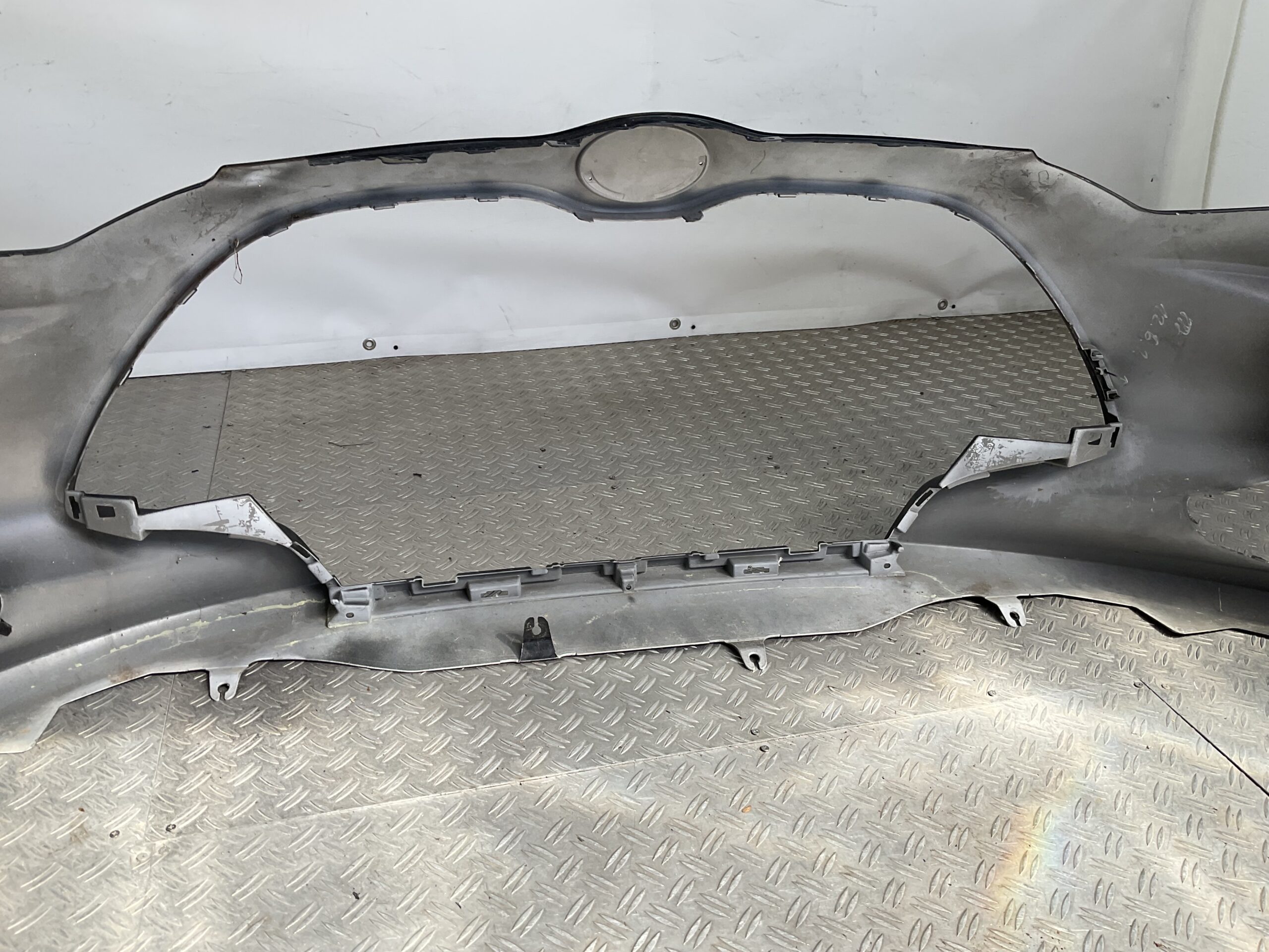 Bumper Toyota Yaris 19-23 52119-0DA00 Voorbumper D3-20591