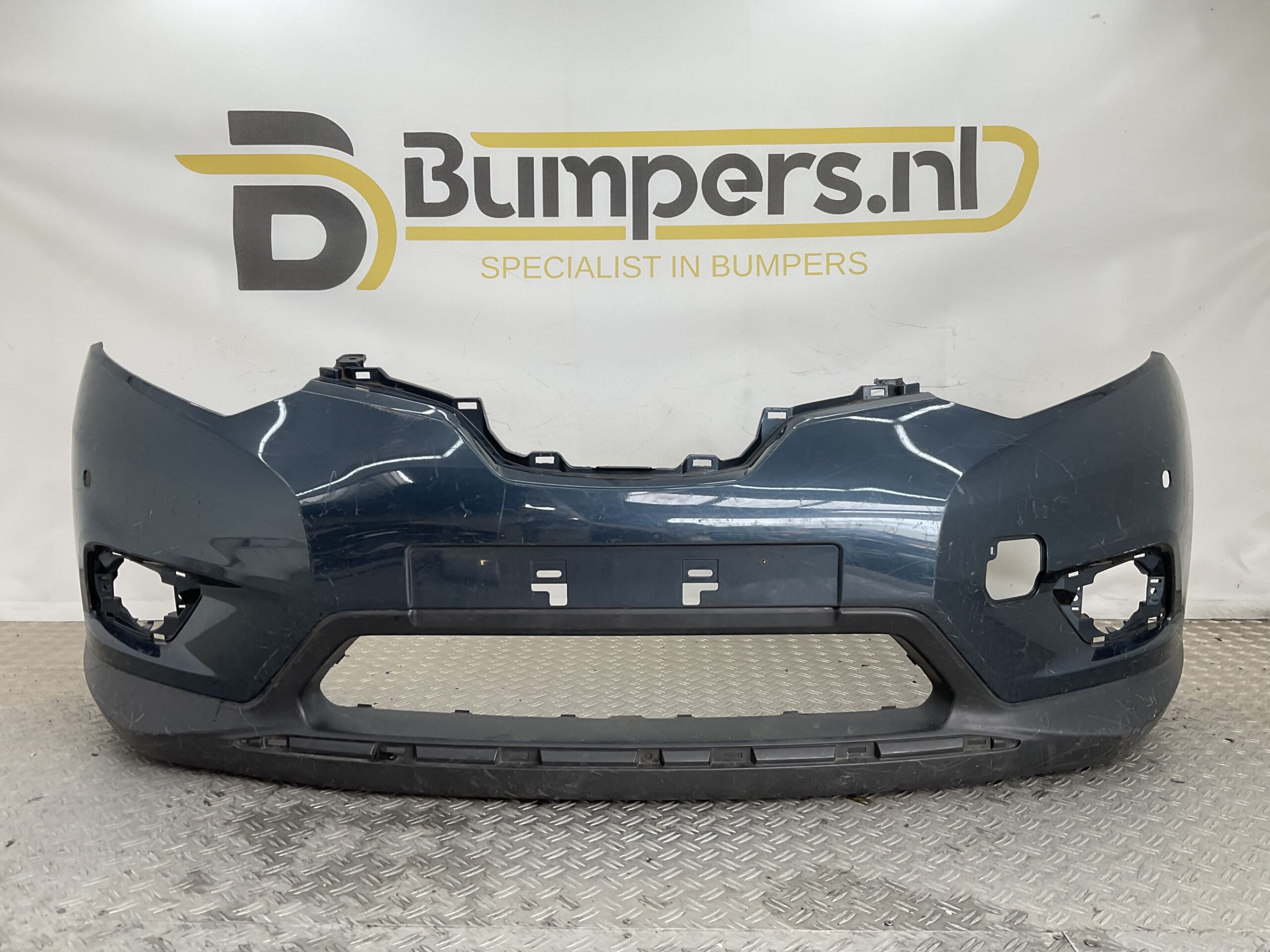 Bumper Nissan XTrail X-Trail T32 6xpdc 2013-2017 620224CM3H VOORBUMPER G8-22405