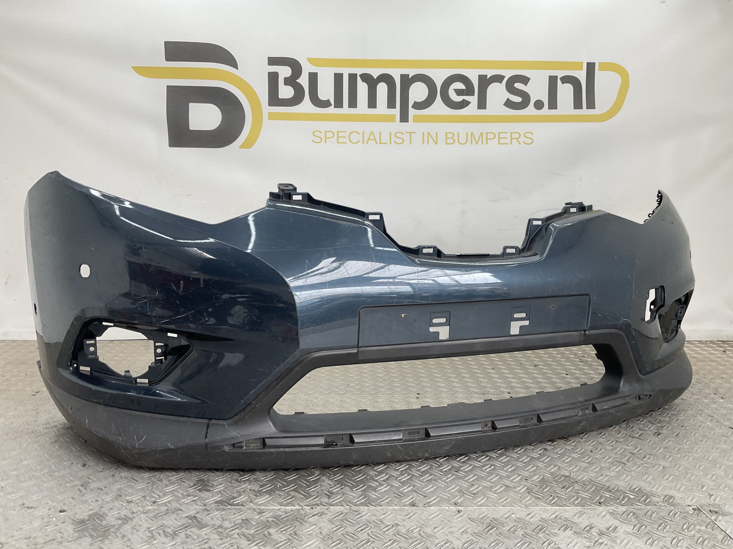 Bumper Nissan XTrail X-Trail T32 6xpdc 2013-2017 620224CM3H VOORBUMPER G8-22405