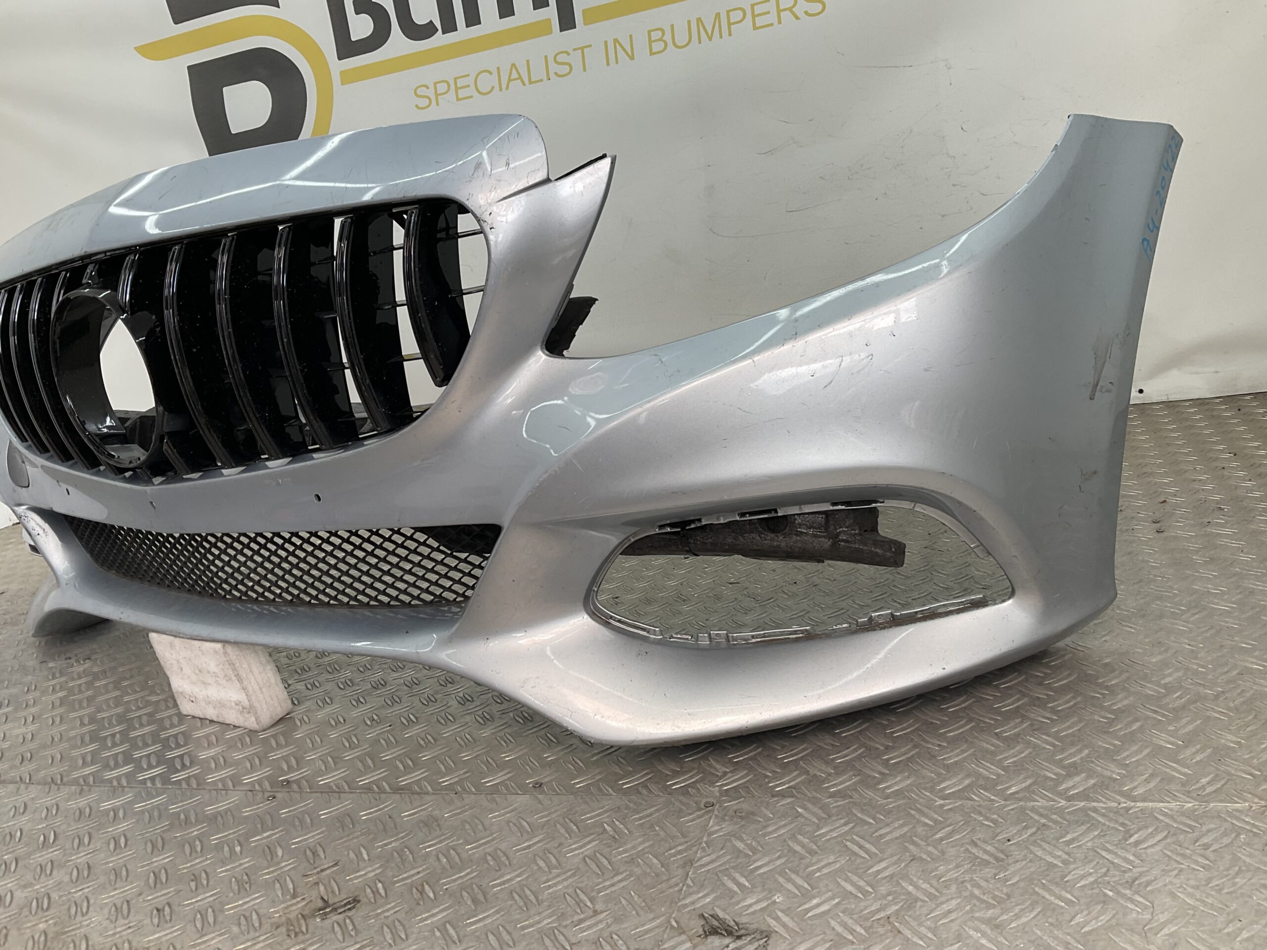 Bumper Mercedes C Klasse W205 Normaal 6xpdc 14-17 A2058800125 Voorbumper A4-20422