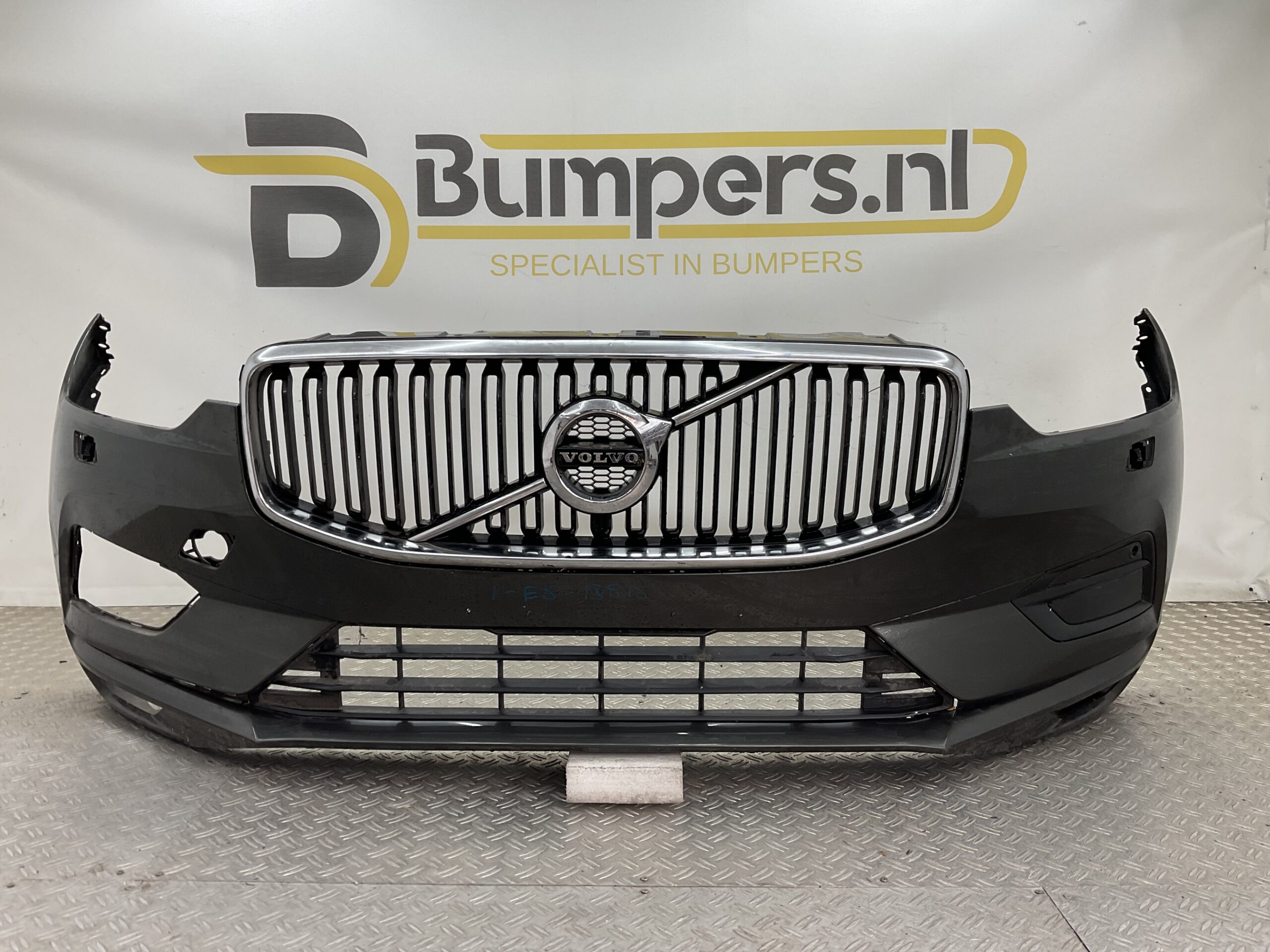 Bumper Volvo XC60 XC-60 2017-2021 31425160 Voorbumper E5-20433