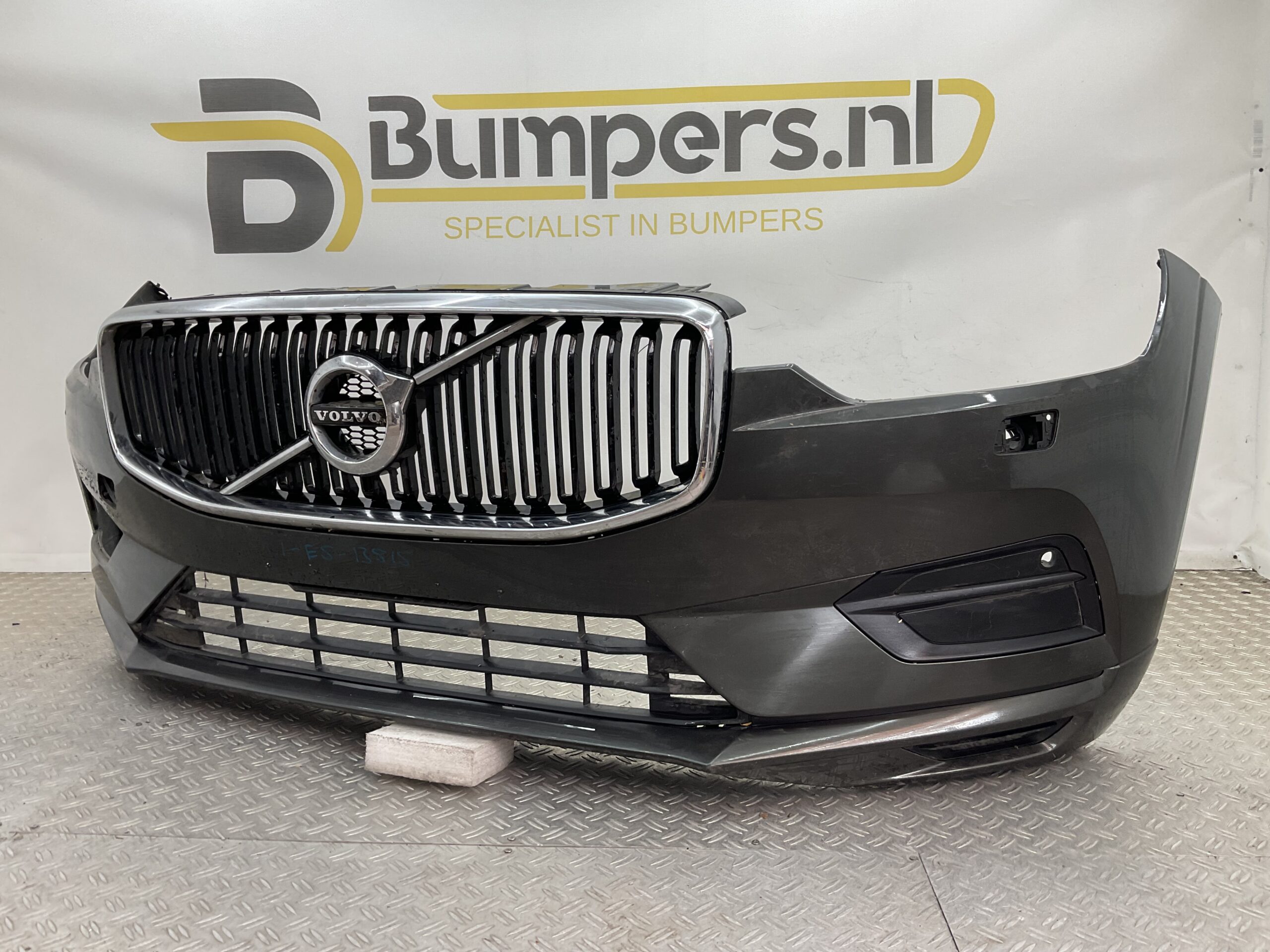 Bumper Volvo XC60 XC-60 2017-2021 31425160 Voorbumper E5-20433