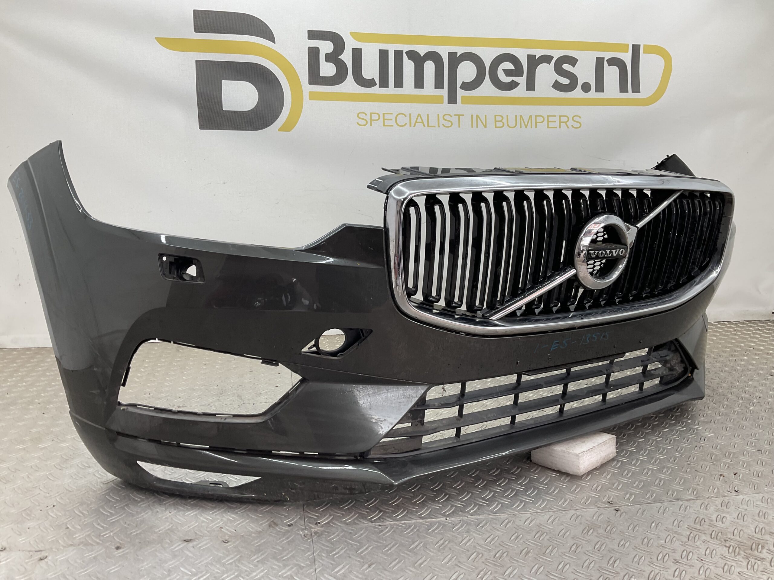 Bumper Volvo XC60 XC-60 2017-2021 31425160 Voorbumper E5-20433