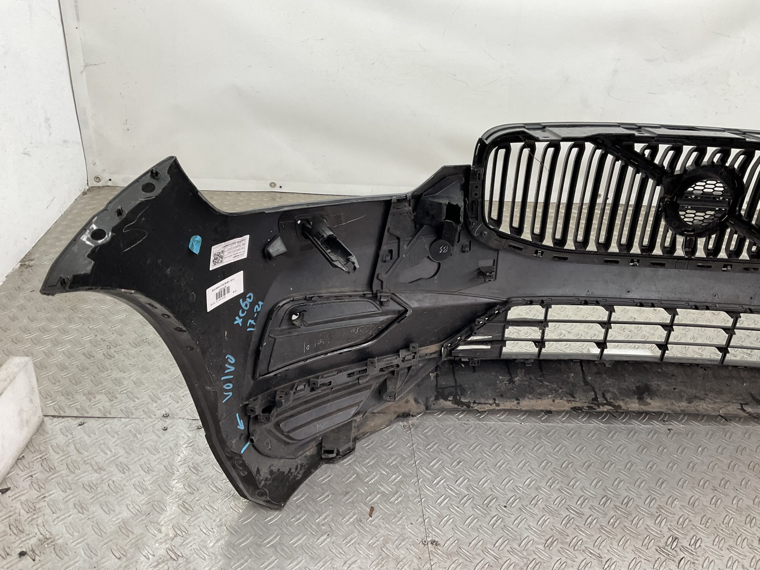 Bumper Volvo XC60 XC-60 2017-2021 31425160 Voorbumper E5-20433