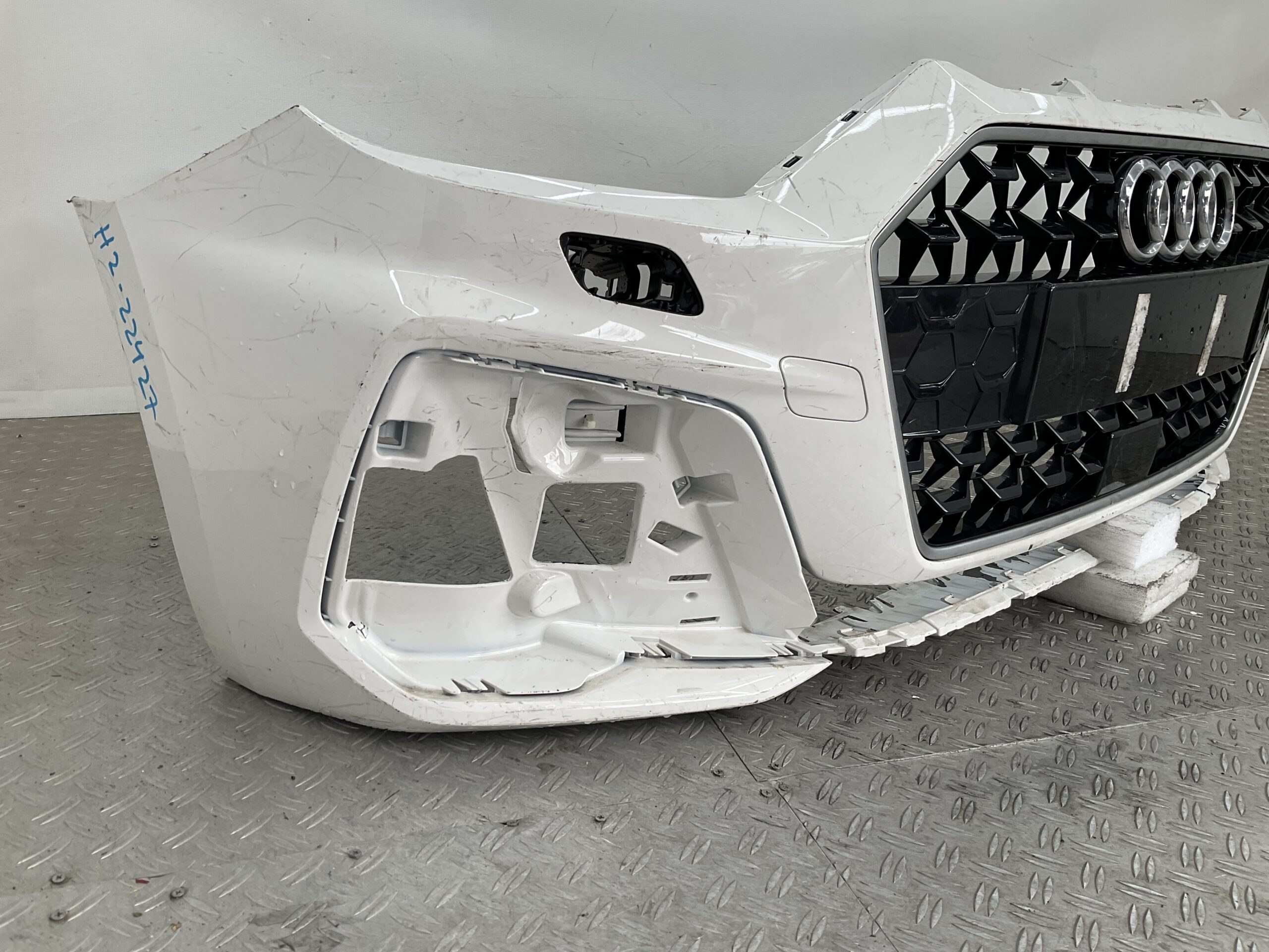 Bumper Audi A1 82A Sline S-Line KLS 19-23 82A807437F Voorbumper H2-22427