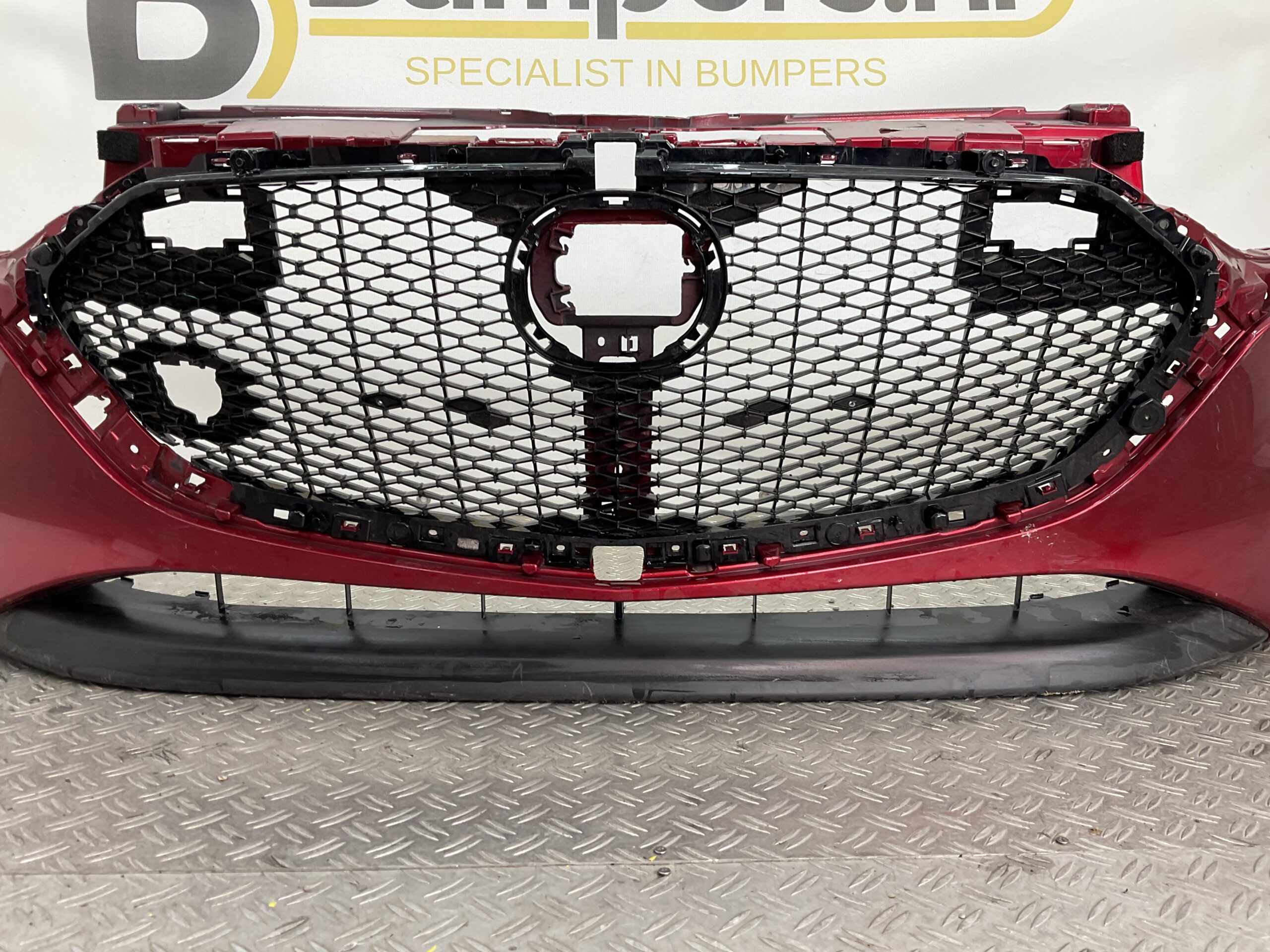 Bumper Mazda 3 III 19-25 BCKN-50031 Voorbumper B4-20439