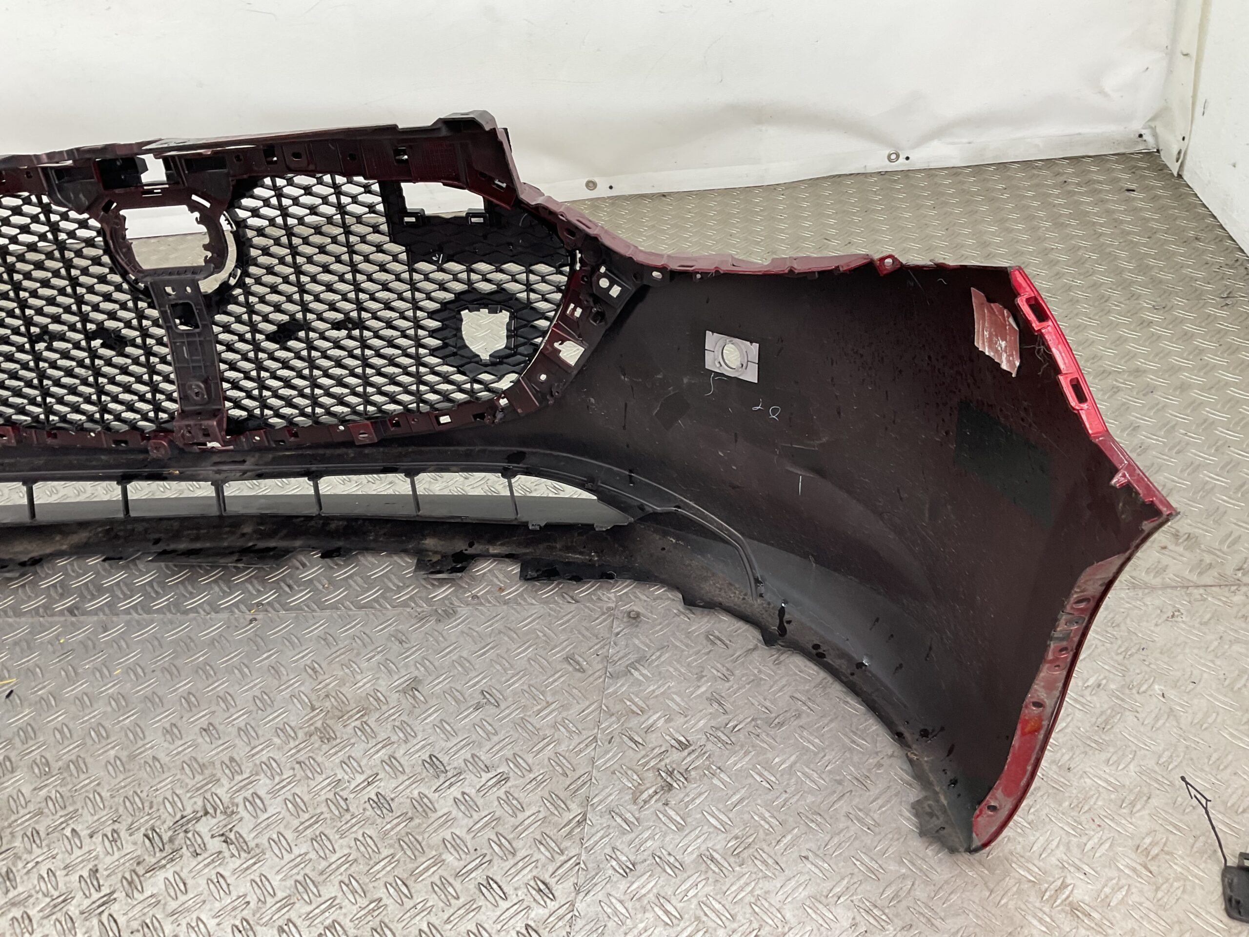 Bumper Mazda 3 III 19-25 BCKN-50031 Voorbumper B4-20439