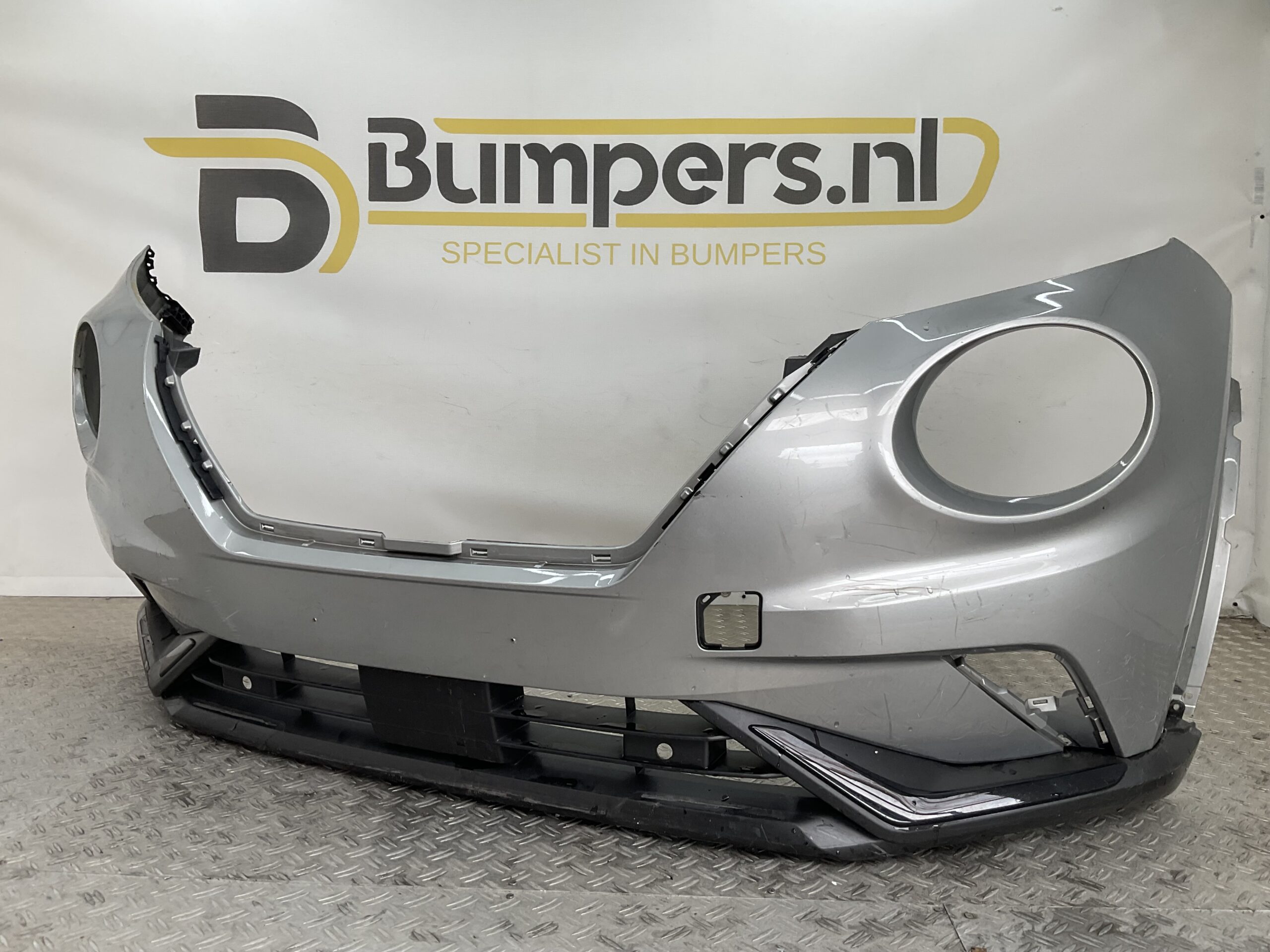 Bumper Nissan Juke 2 620266PA1B Voorbumper G5-22435