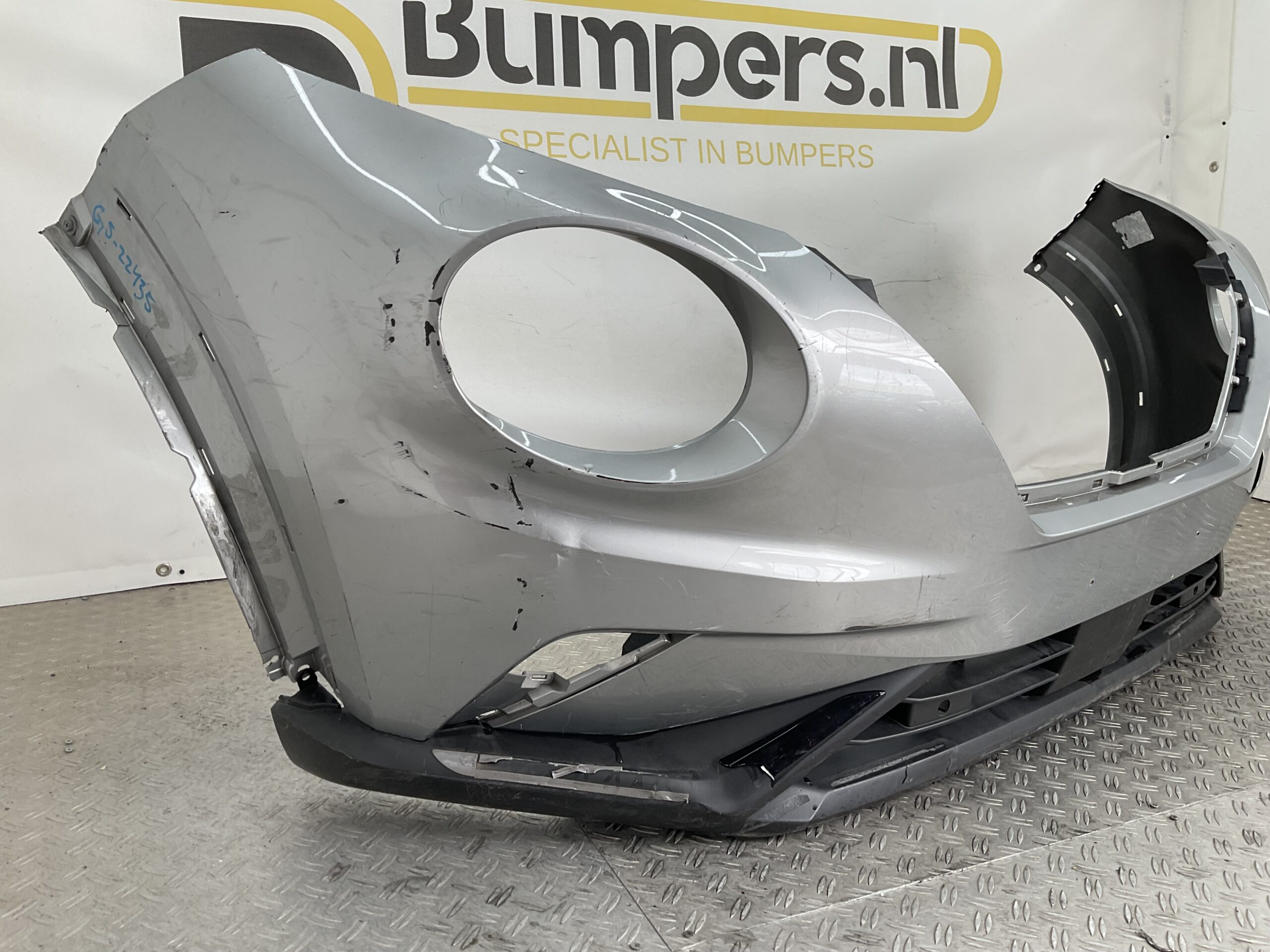 Bumper Nissan Juke 2 620266PA1B Voorbumper G5-22435