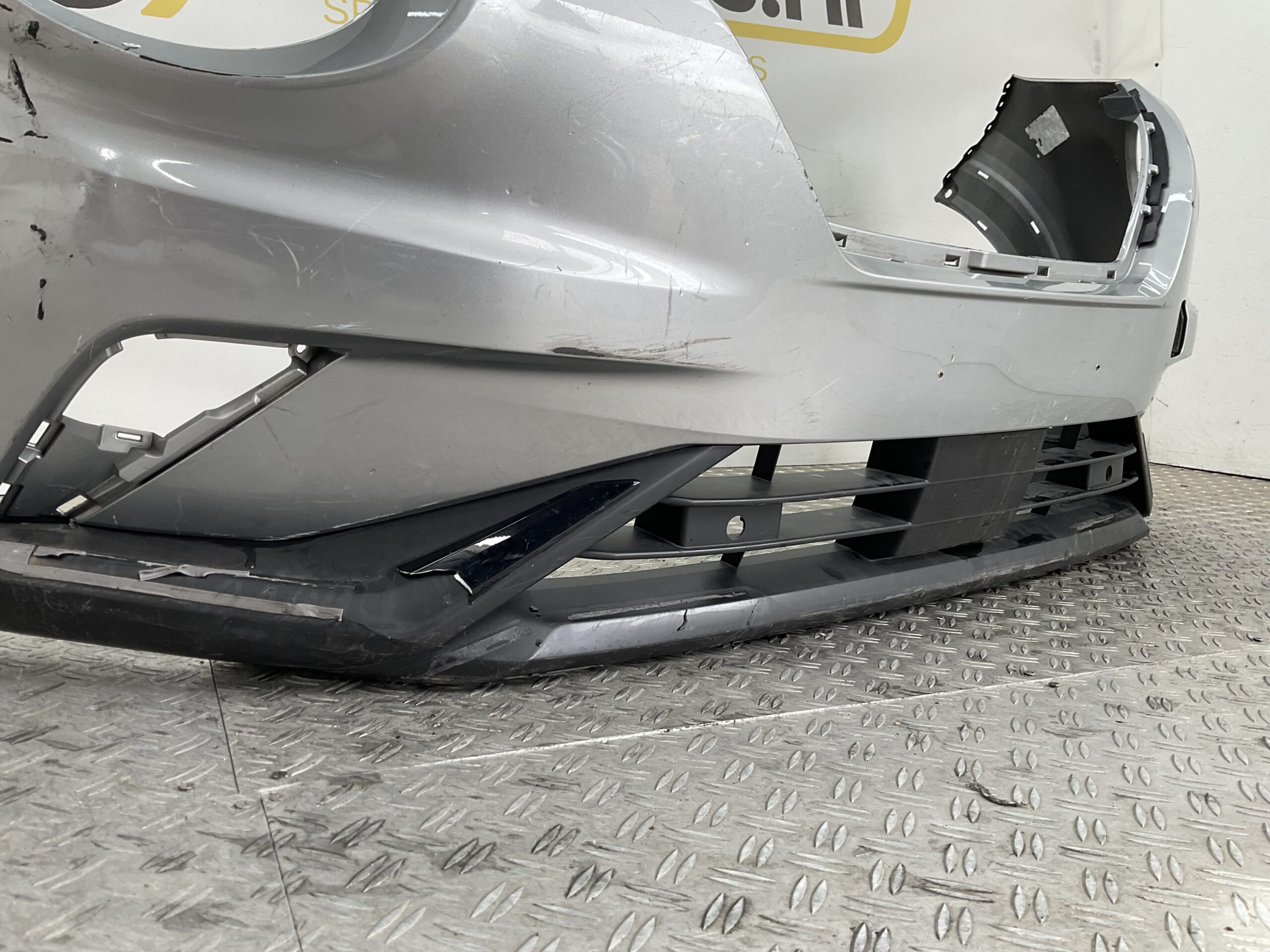 Bumper Nissan Juke 2 620266PA1B Voorbumper G5-22435