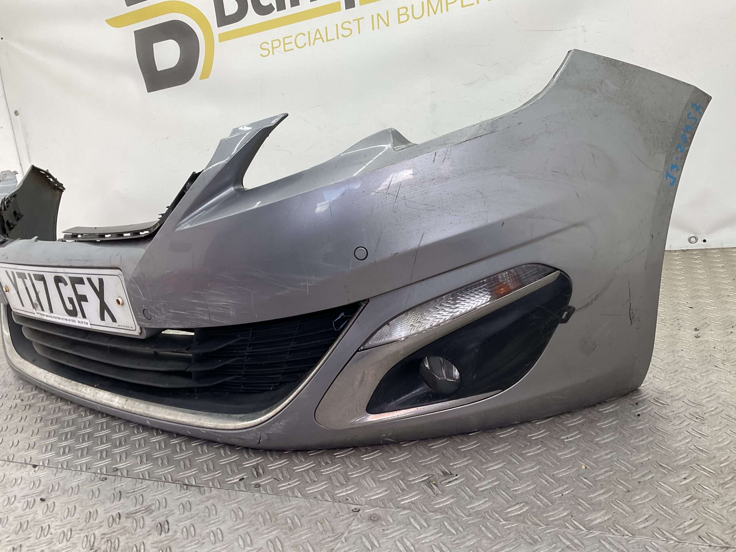 BUMPER Peugeot 308 2012-2016 T9 GT 9804996677 VOORBUMPER J3-20457