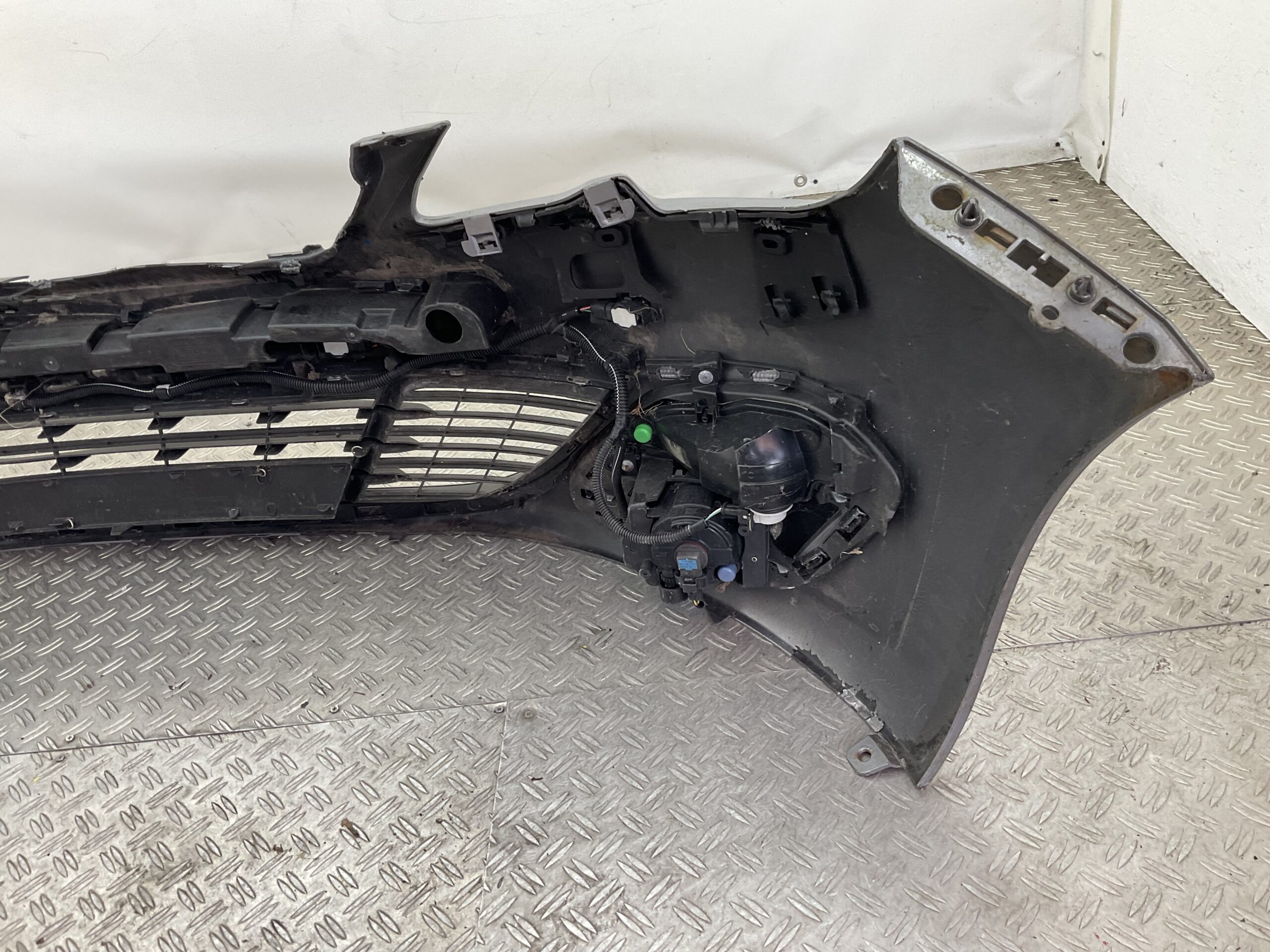 BUMPER Peugeot 308 2012-2016 T9 GT 9804996677 VOORBUMPER J3-20457
