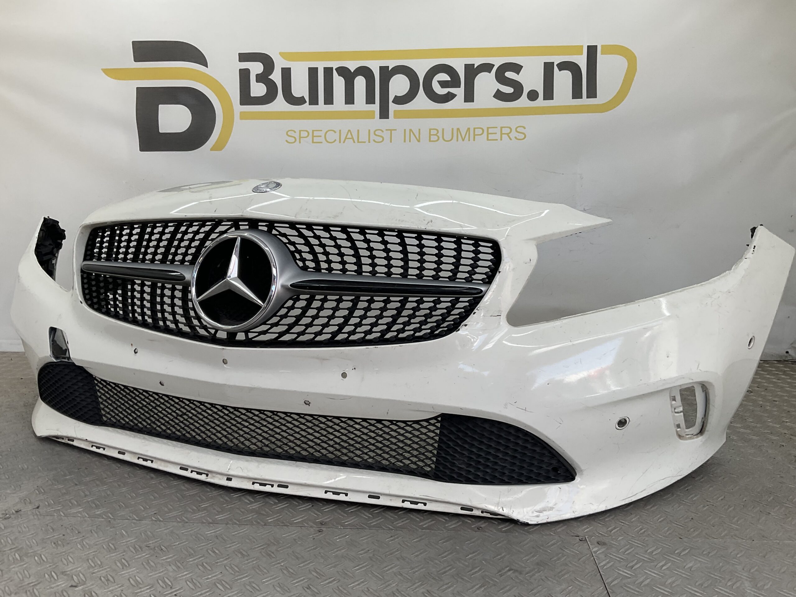 Bumper Mercedes A Klasse W176 Facelift A1768853625 Voorbumper A2-22462