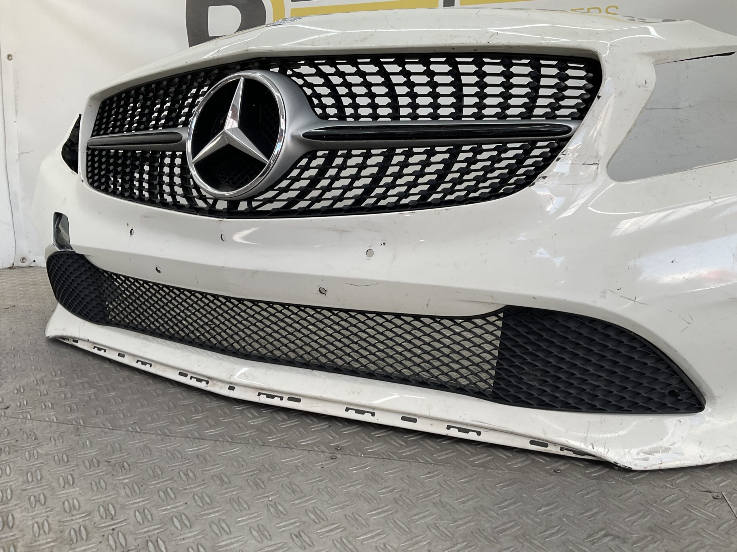 Bumper Mercedes A Klasse W176 Facelift A1768853625 Voorbumper A2-22462