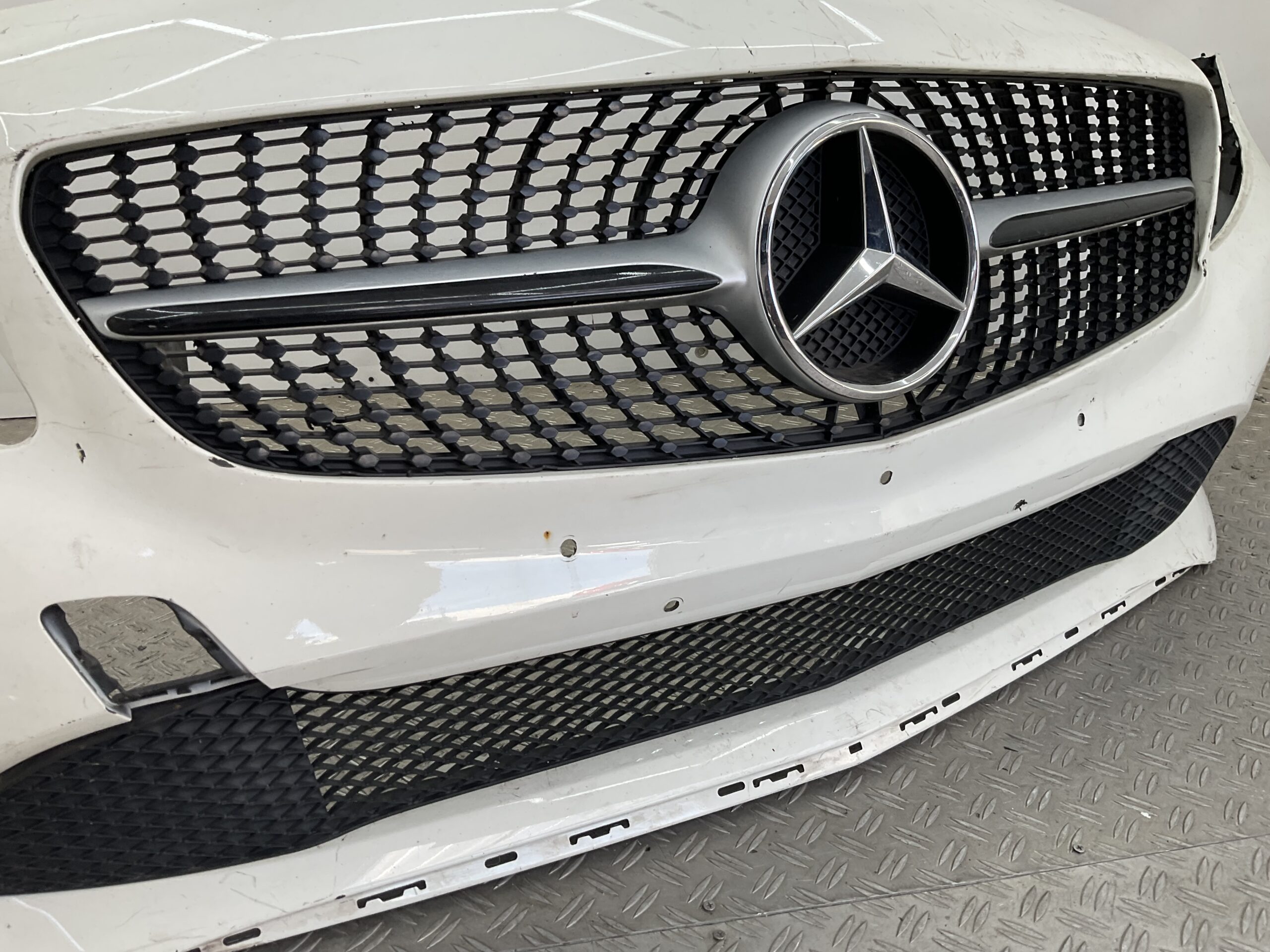 Bumper Mercedes A Klasse W176 Facelift A1768853625 Voorbumper A2-22462