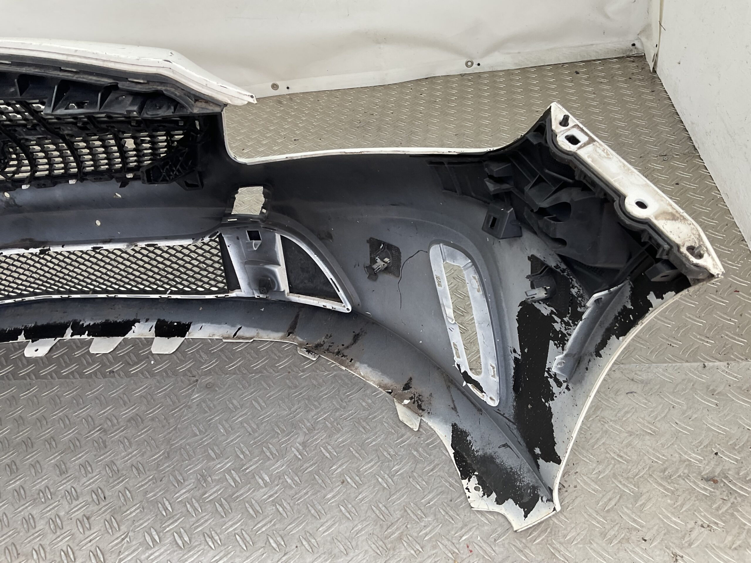 Bumper Mercedes A Klasse W176 Facelift A1768853625 Voorbumper A2-22462
