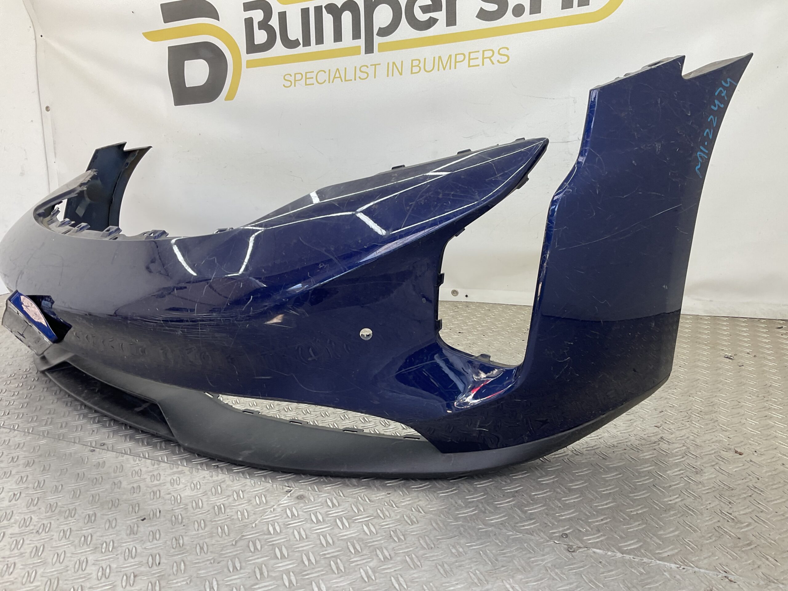 Bumper Porsche Taycan 9J1 2022 9J1807221D Voorbumper M1-22474