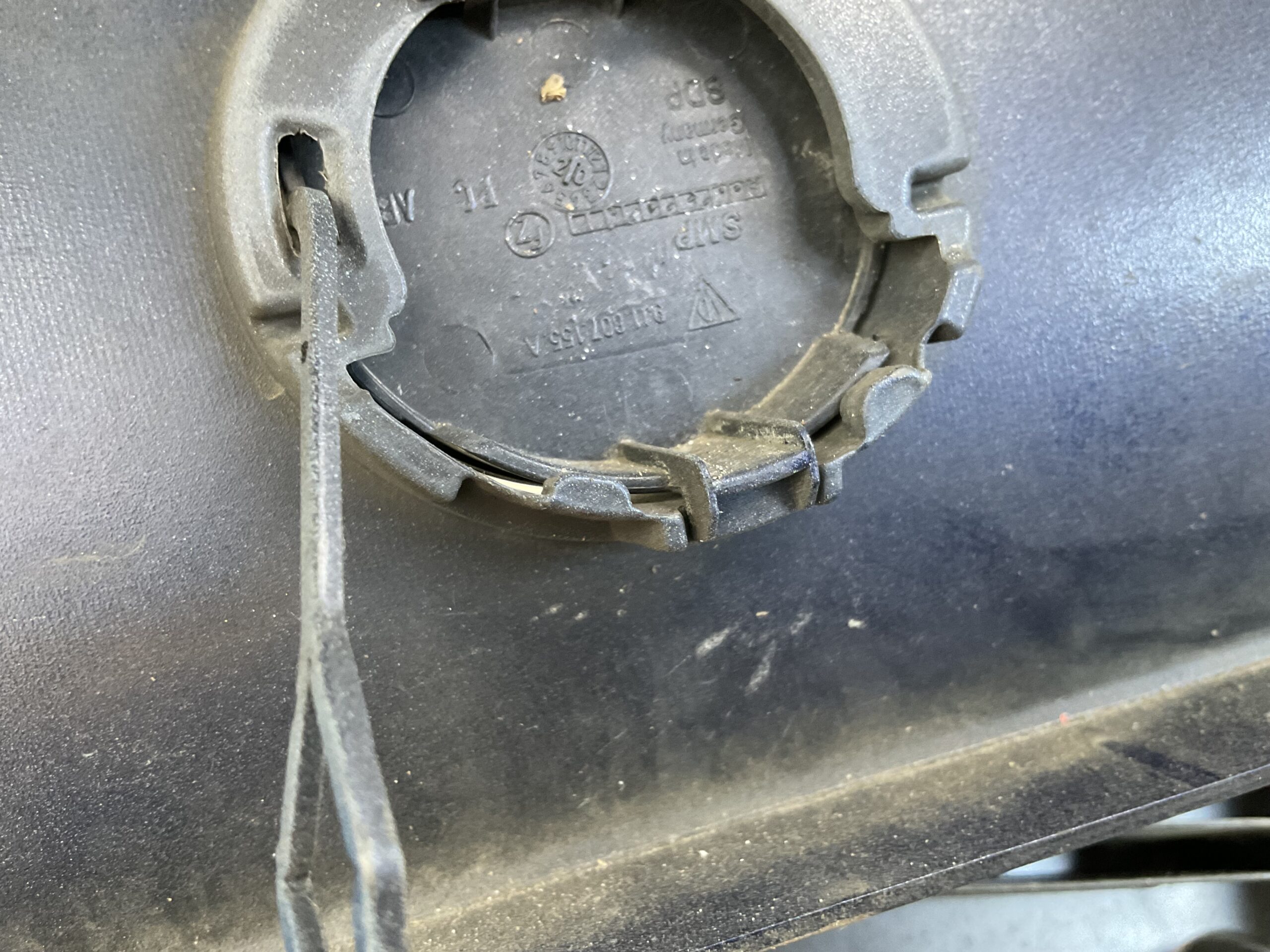 Bumper Porsche Taycan 9J1 2022 9J1807221D Voorbumper M1-22474