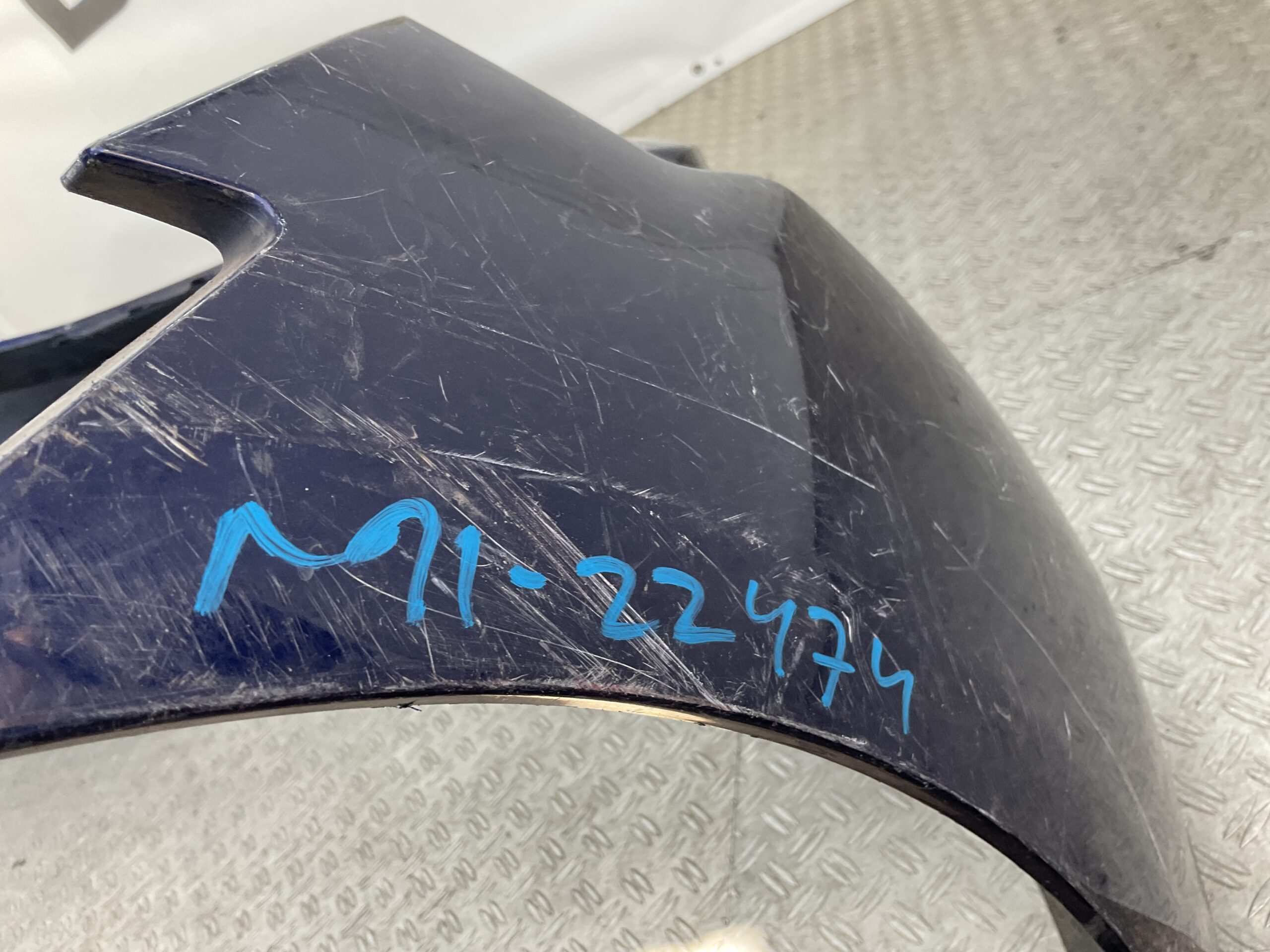 Bumper Porsche Taycan 9J1 2022 9J1807221D Voorbumper M1-22474