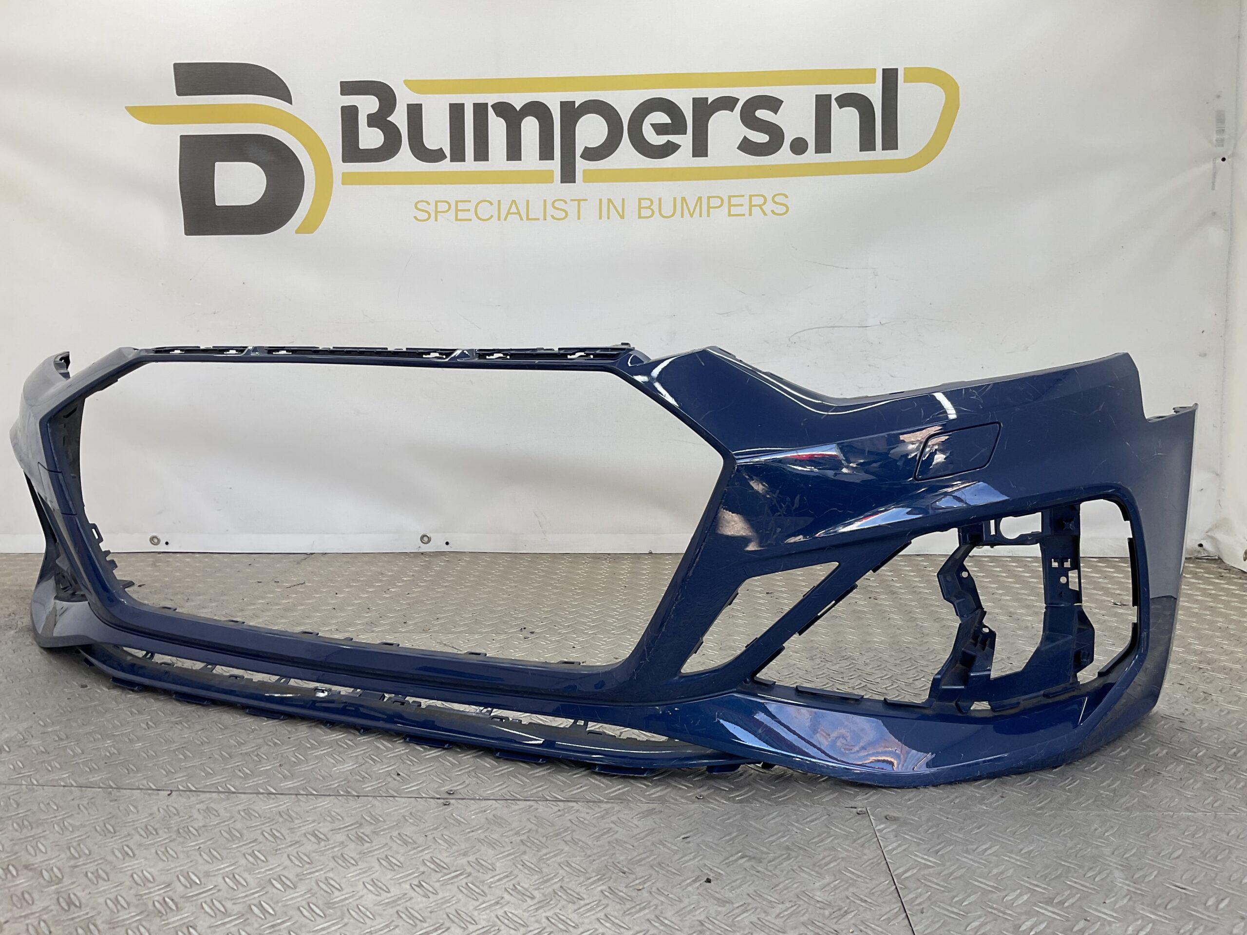Bumper Audi RS5 2020-2024 8W6807437AH Voorbumper H4-22477