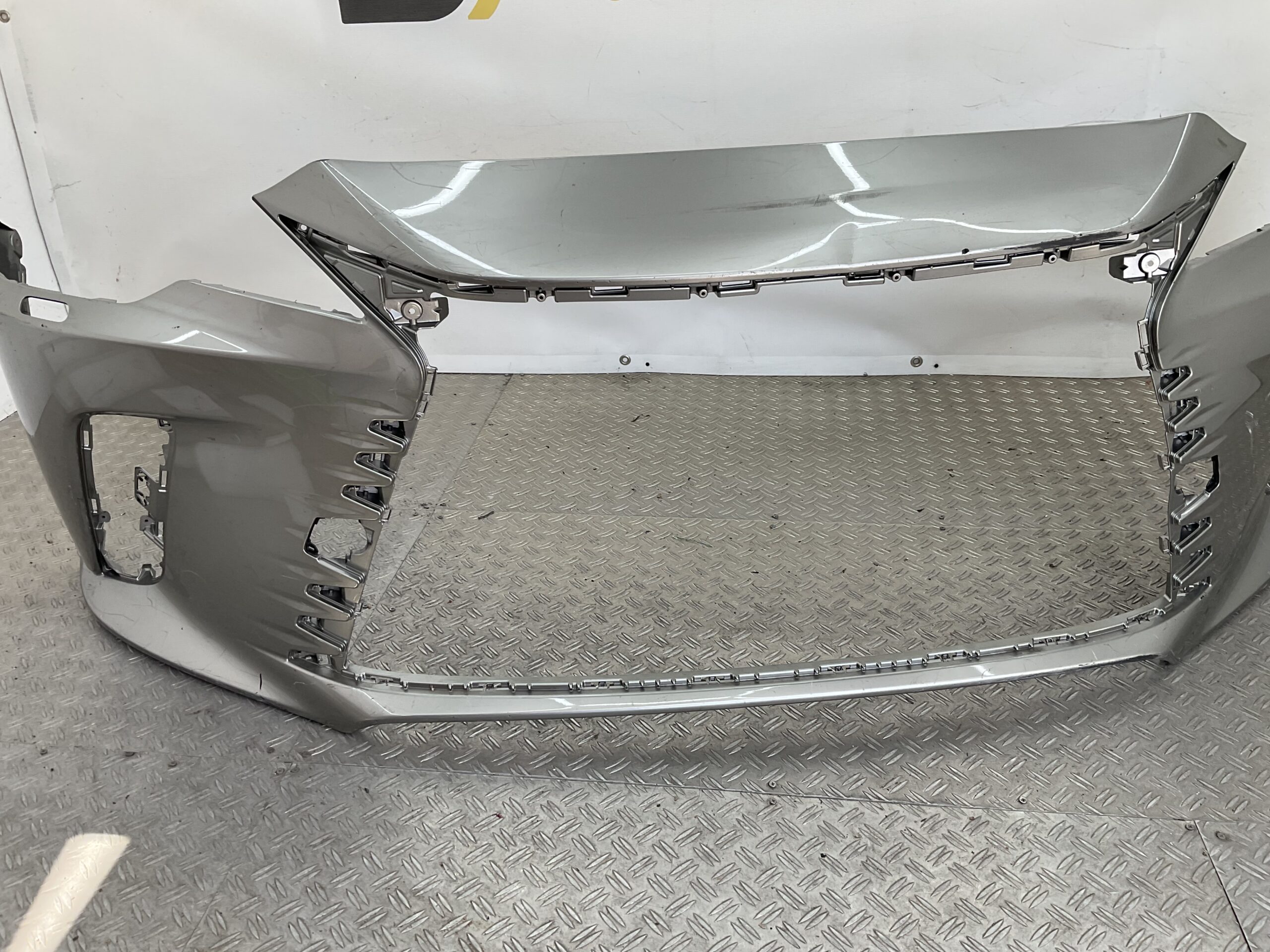 Bumper Lexus RX V 2024 5211948850 Voorbumper D9-22494