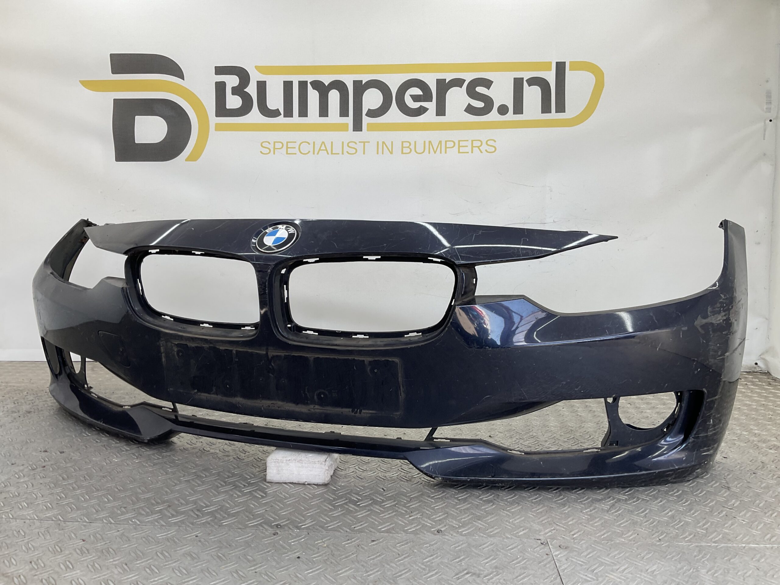 BUMPER BMW 3 Serie F30 F31 51117301914 VOORBUMPER K8-22498