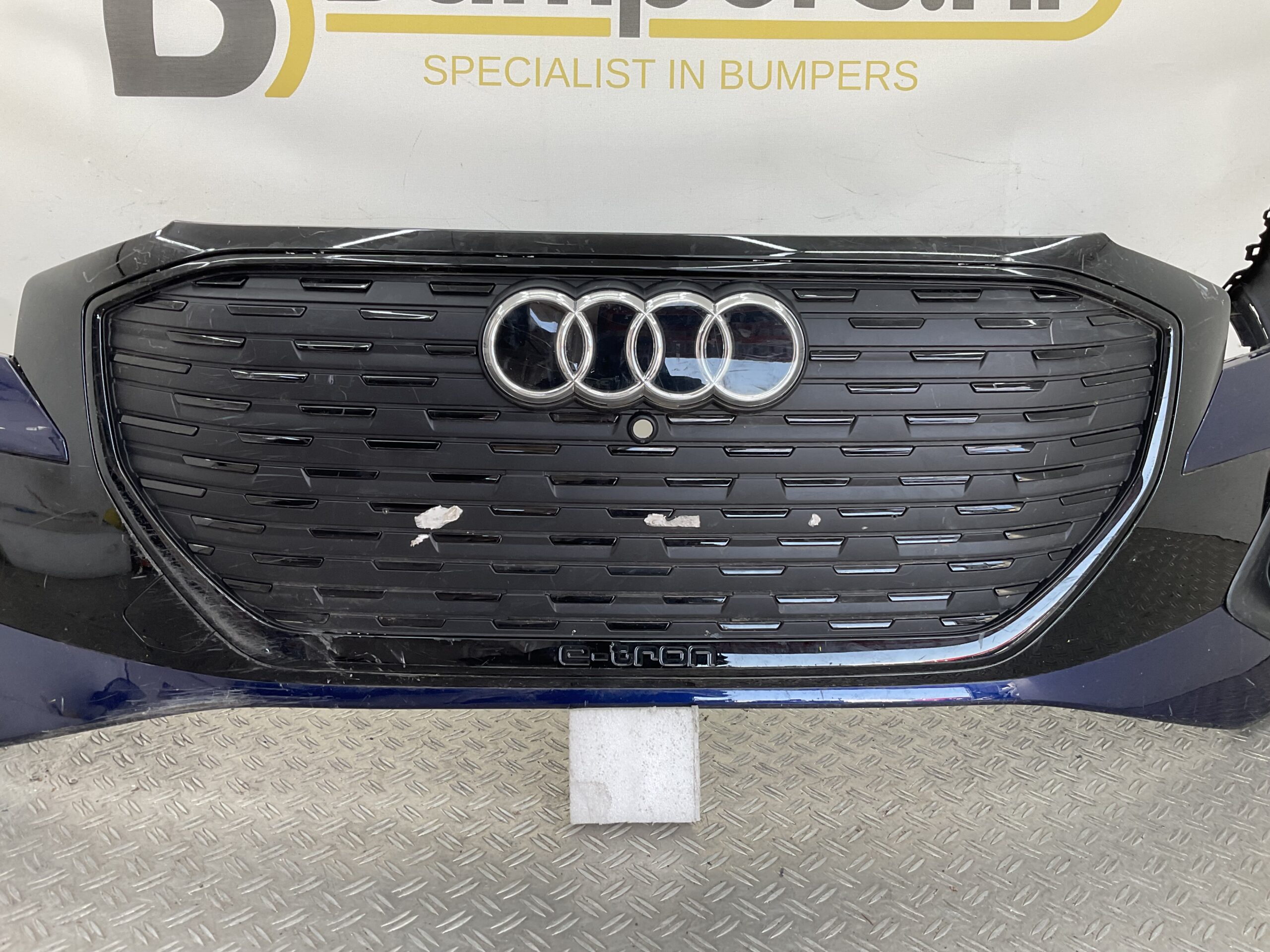 Bumper Audi Q8 4KE E-Tron ETron 22- 89A807725A Voorbumper H5-22503