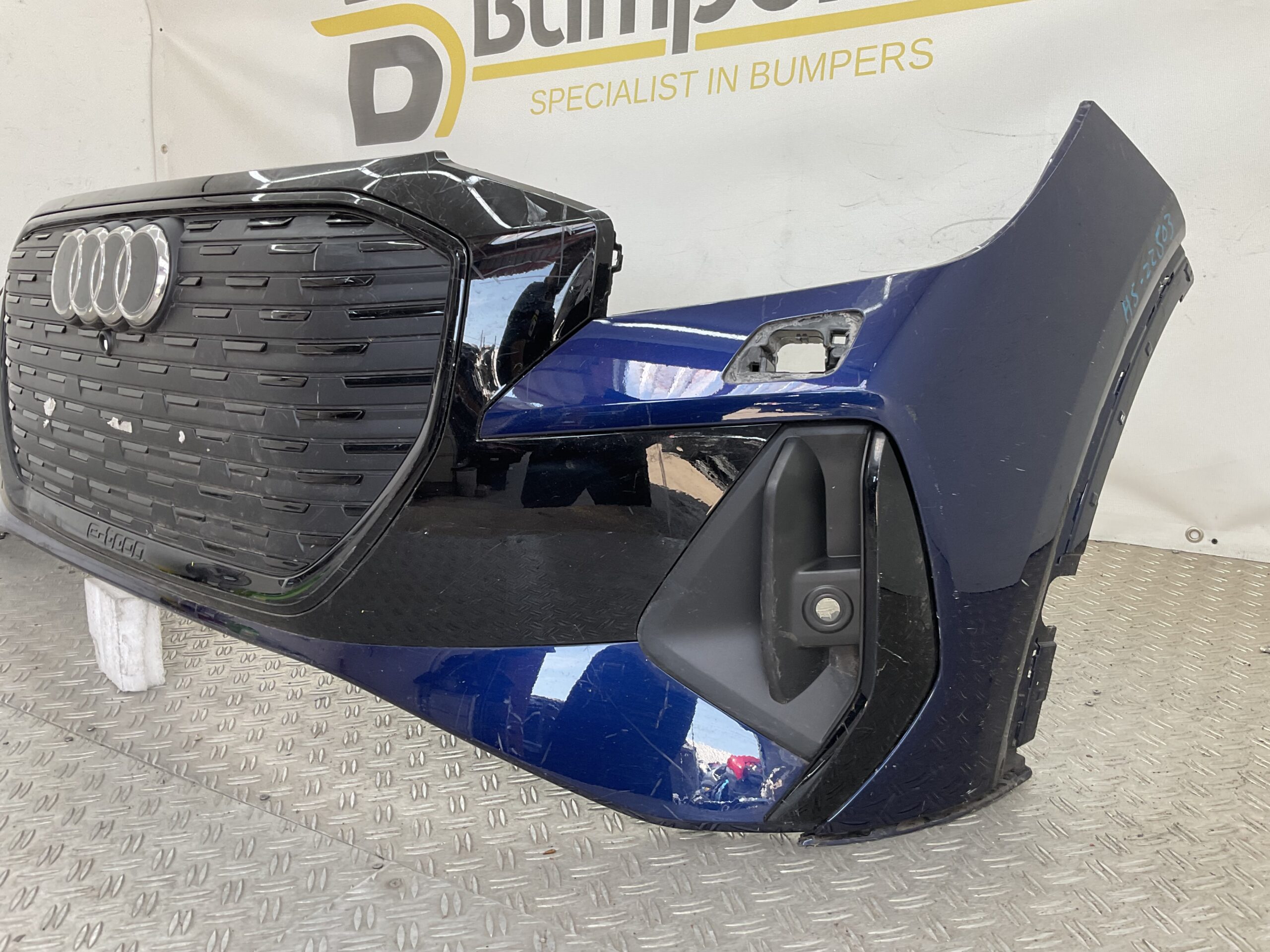 Bumper Audi Q8 4KE E-Tron ETron 22- 89A807725A Voorbumper H5-22503