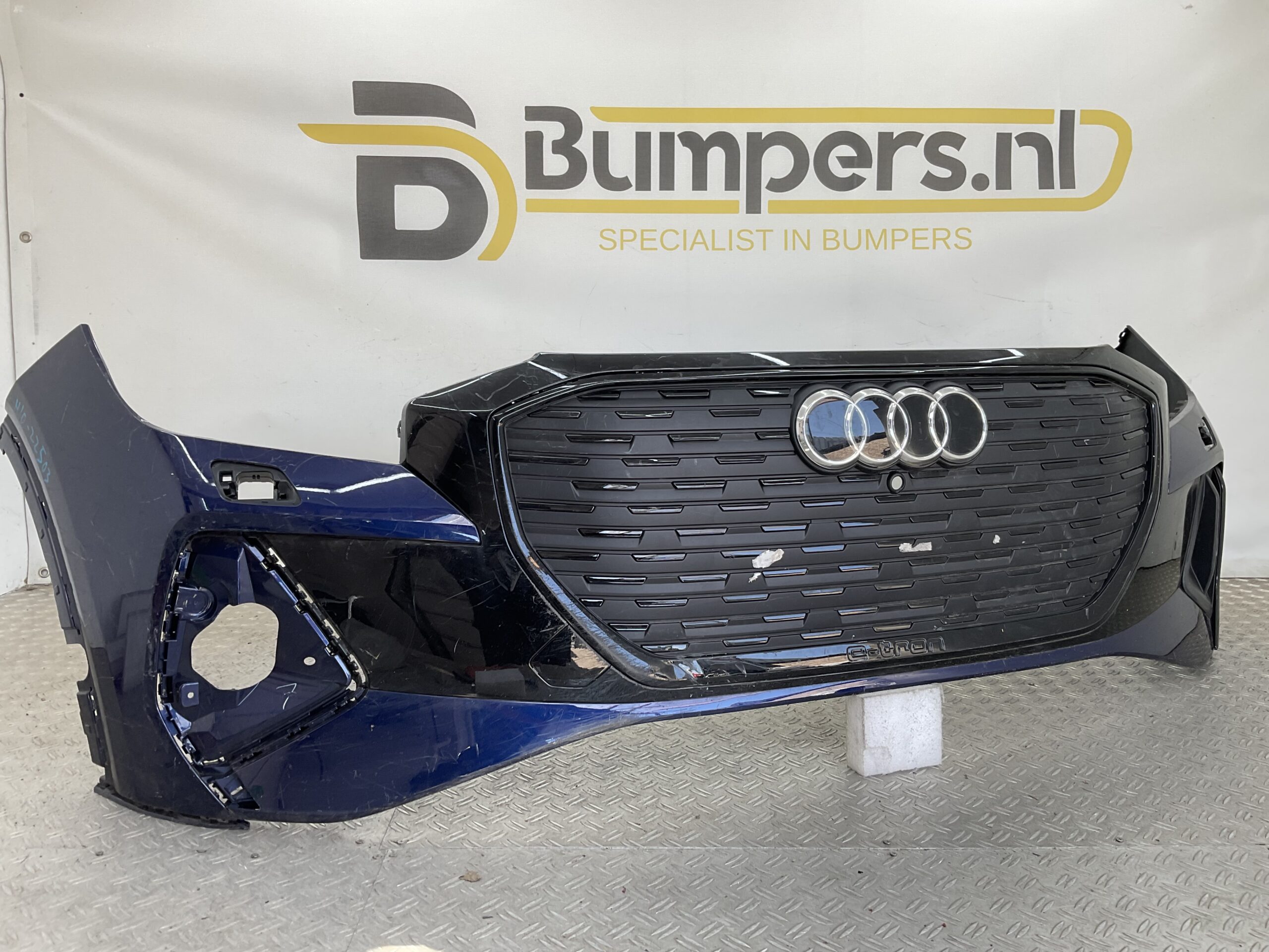 Bumper Audi Q8 4KE E-Tron ETron 22- 89A807725A Voorbumper H5-22503