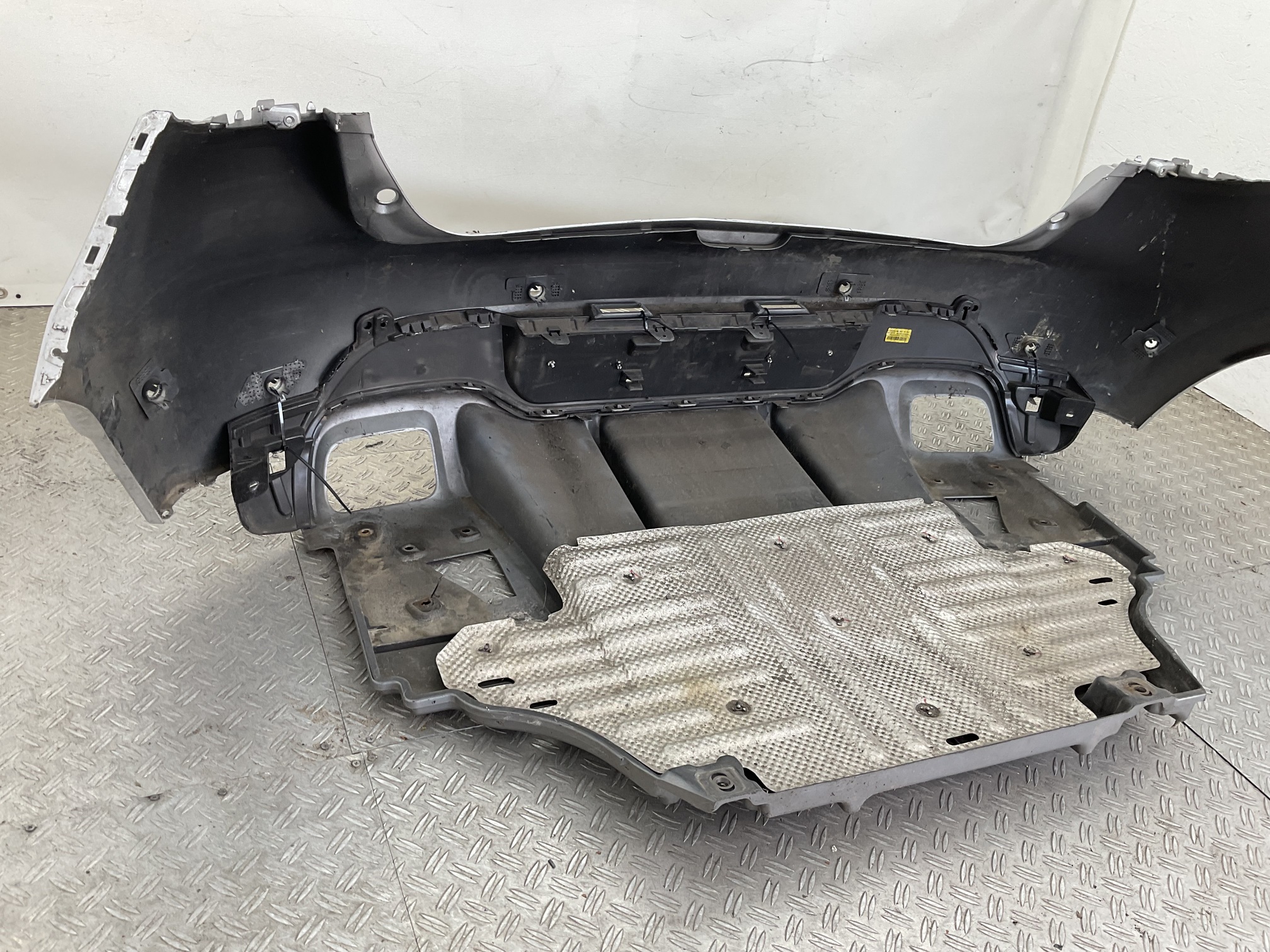 Bumper Renault Clio MK4 IV 4 GT-Line 4xpdc 2013-2016 850225639R Achterbumper F7-22584