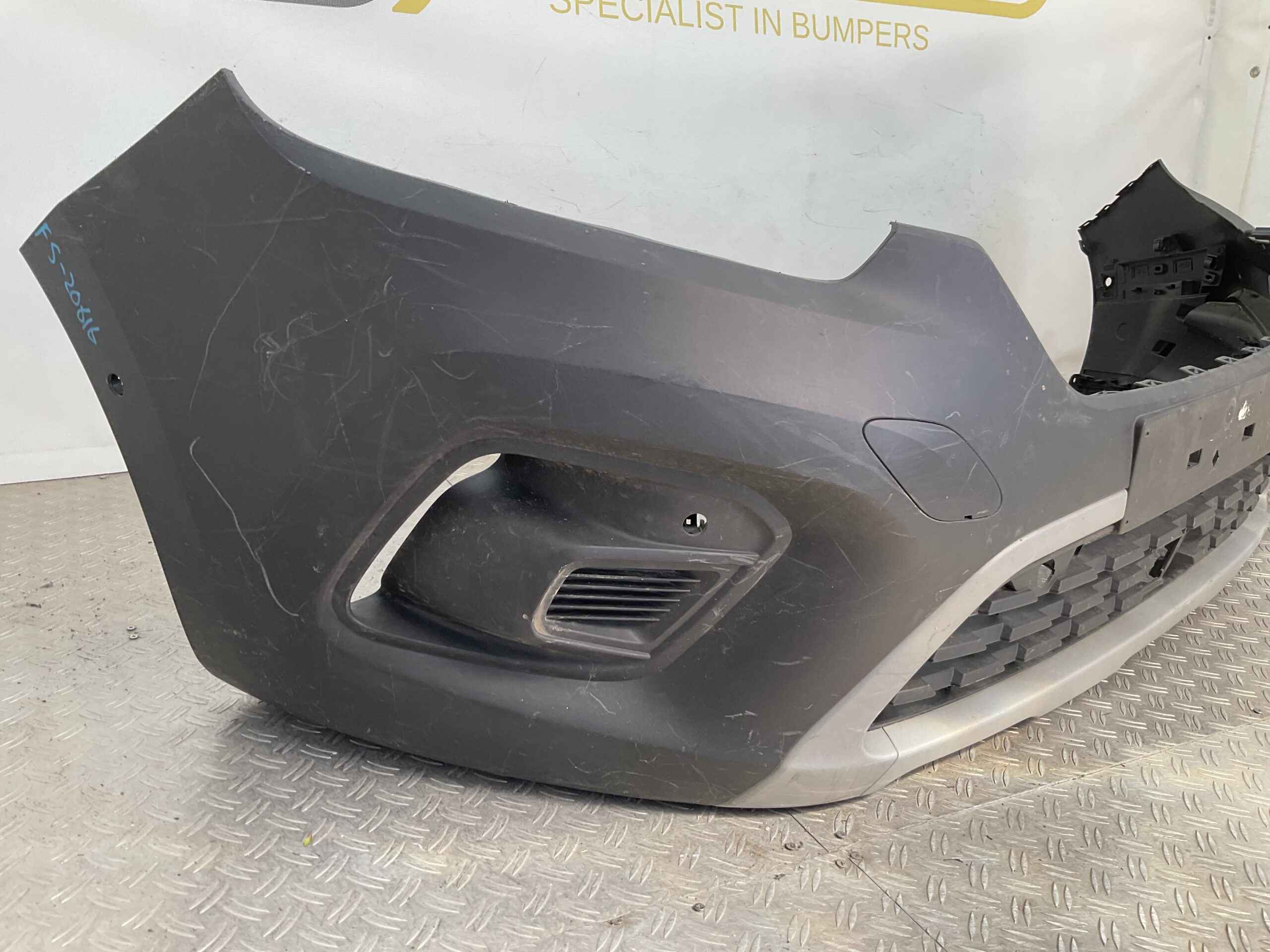 Bumper Renault Kangoo 620225984R Voorbumper F5-20616