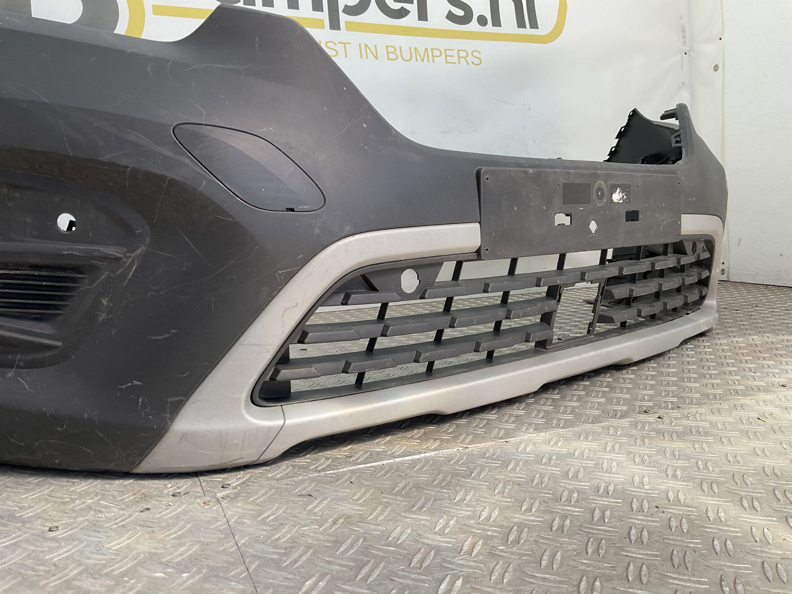 Bumper Renault Kangoo 620225984R Voorbumper F5-20616