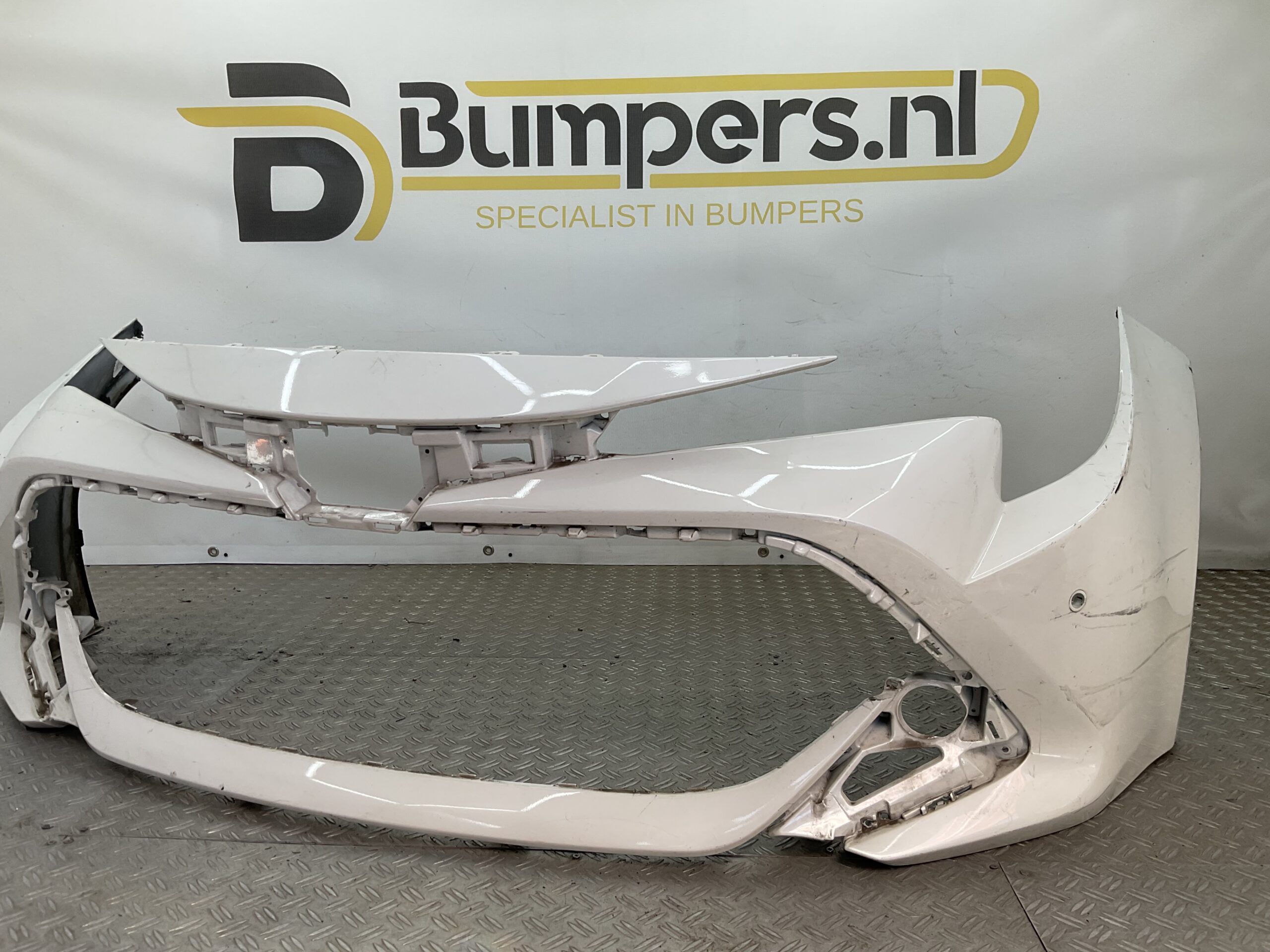 Bumper Toyota Corolla 18-24 52119-02J90 Voorbumper D4-20637
