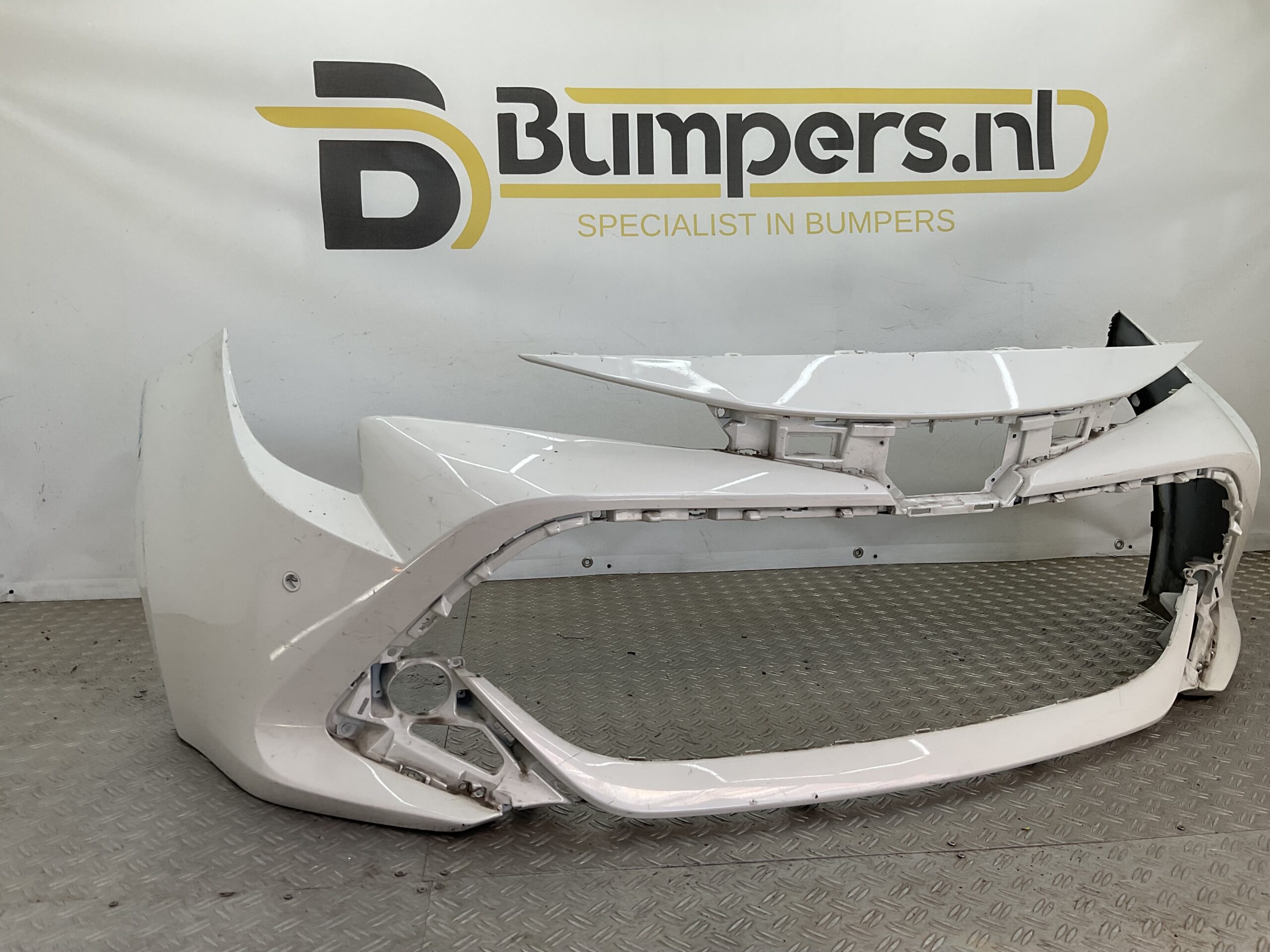 Bumper Toyota Corolla 18-24 52119-02J90 Voorbumper D4-20637