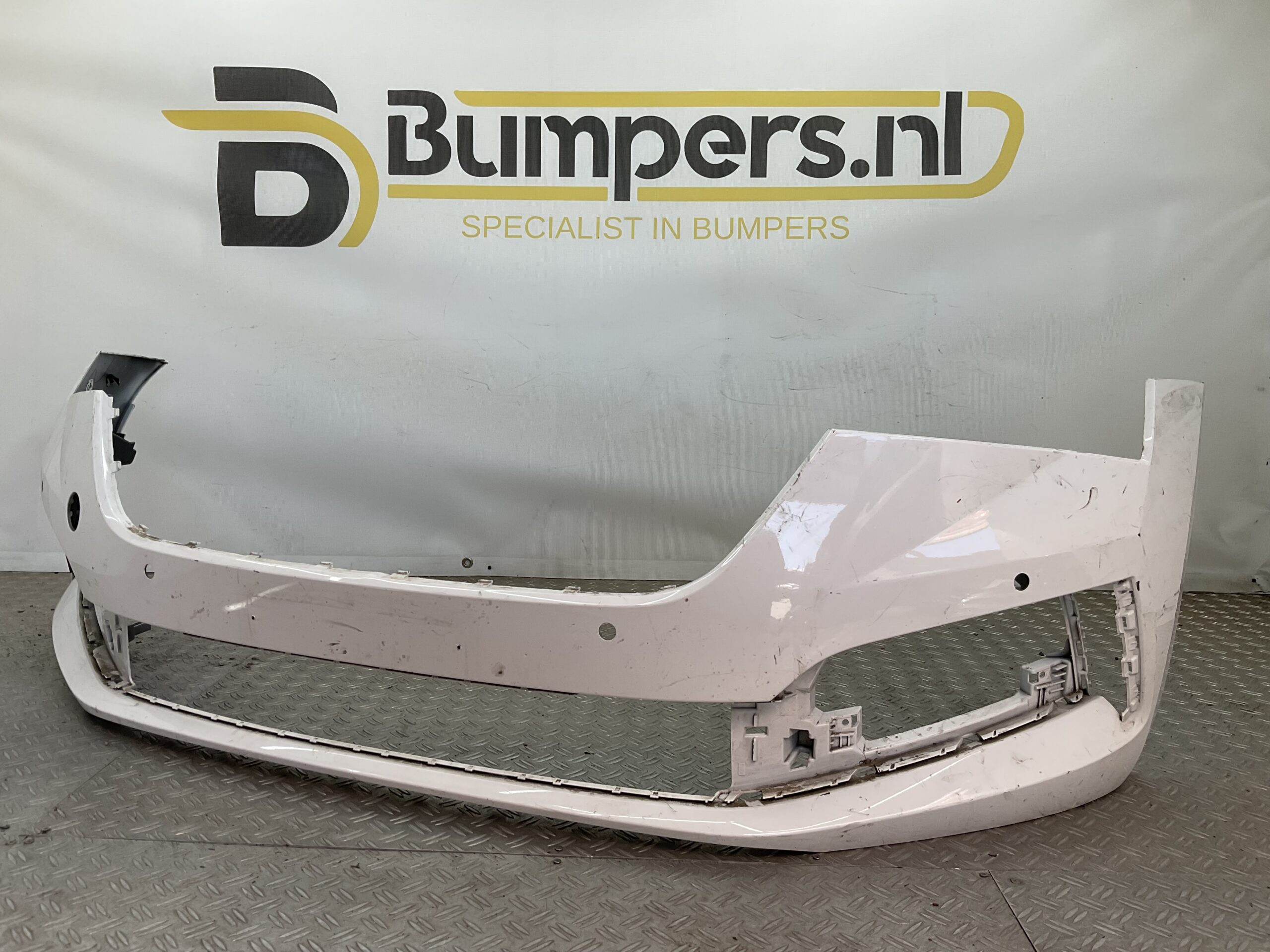 Bumper Skoda Octavia 4 4xpdc 657807221 2017-2024 Voorbumper H4-20648