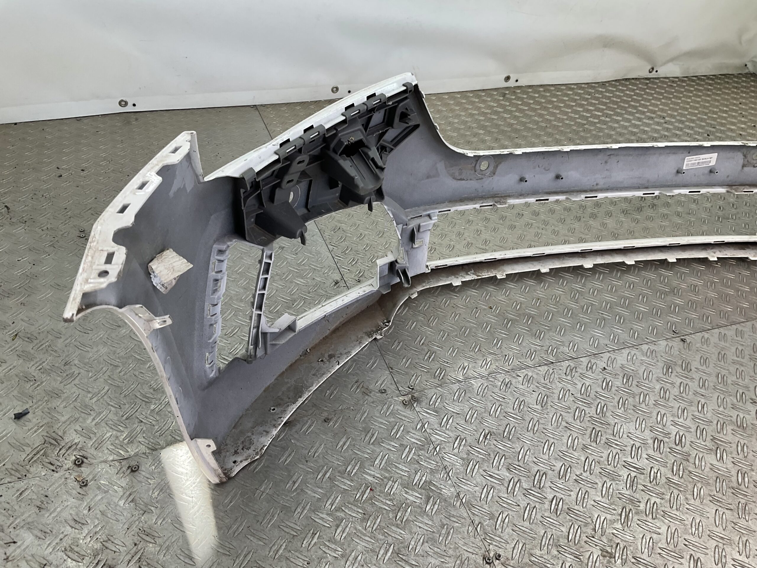 Bumper Skoda Octavia 4 4xpdc 657807221 2017-2024 Voorbumper H4-20648