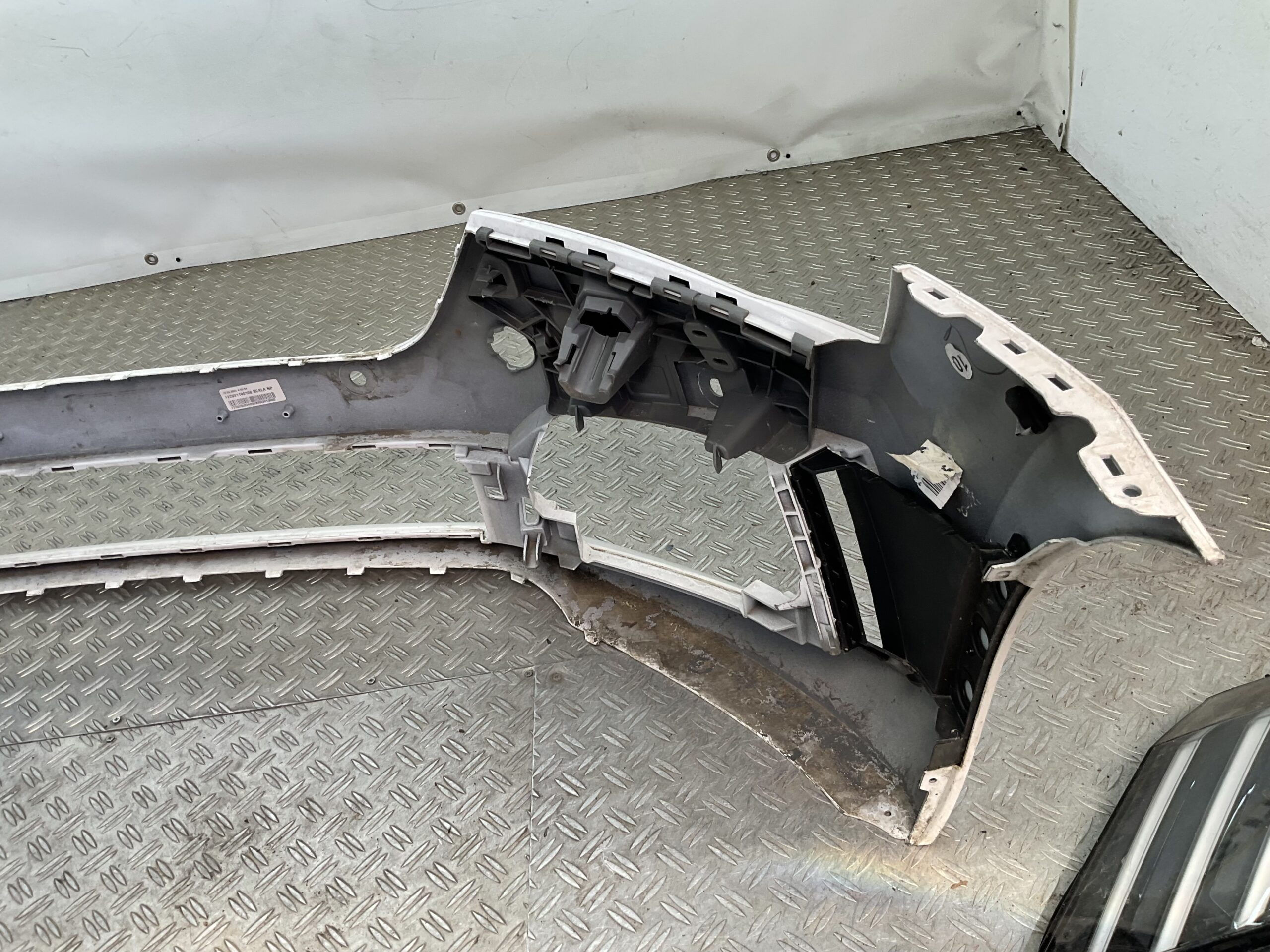 Bumper Skoda Octavia 4 4xpdc 657807221 2017-2024 Voorbumper H4-20648
