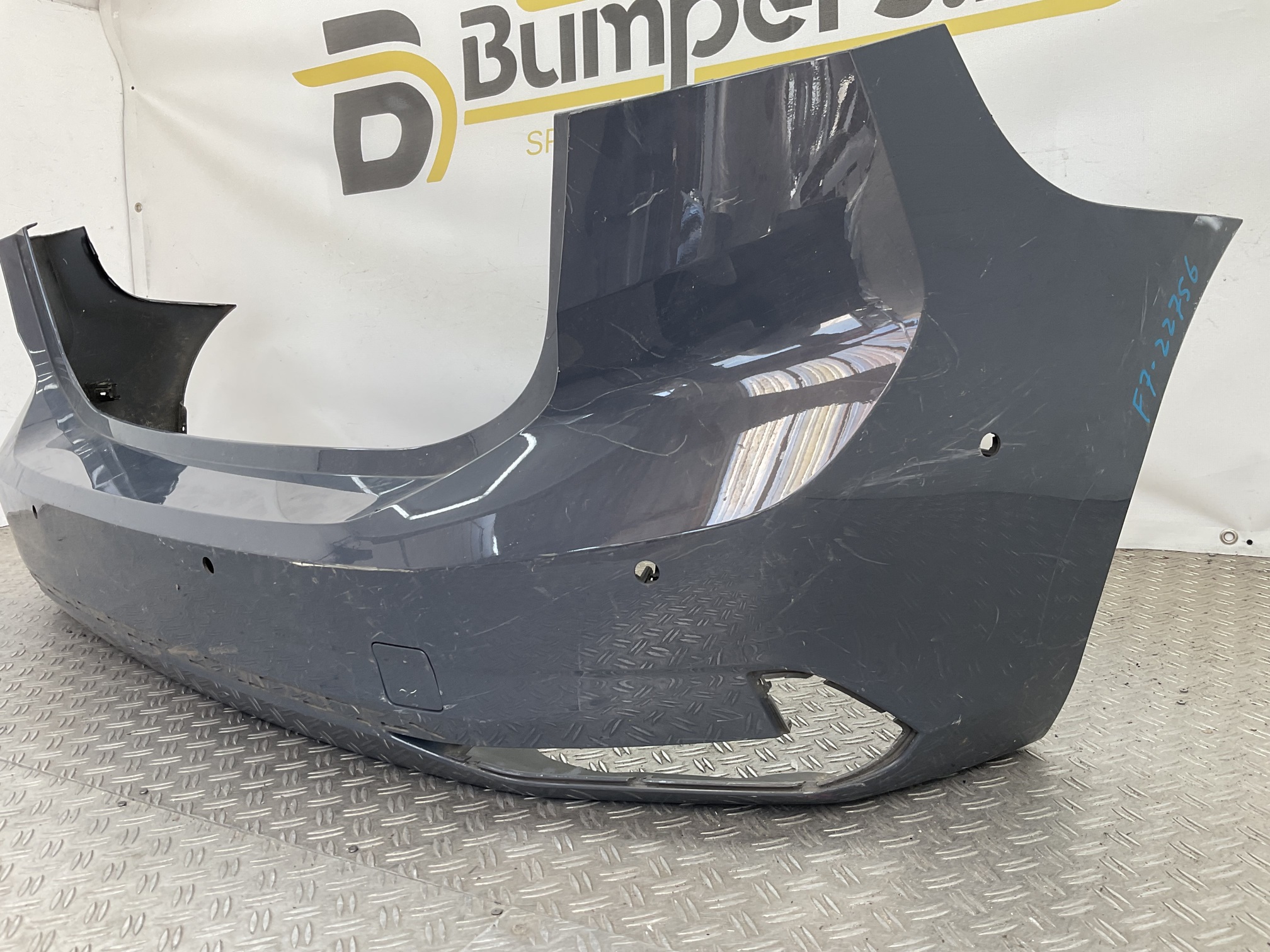 Bumper BMW 2 Series Active Tourer U06 8739125 Achterbumper F7-22756