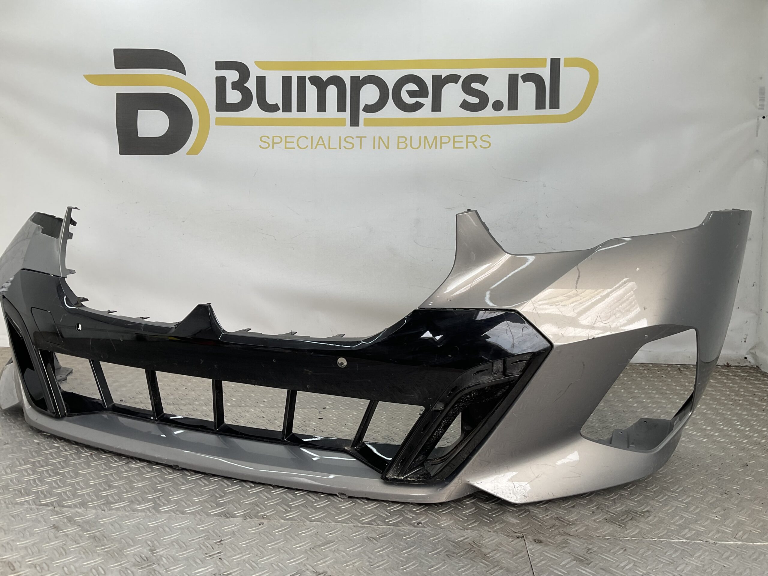 Bumper BMW 5 G60 G61 M-Pakket MPakket 23- 51118084653 Voorbumper K9-20737